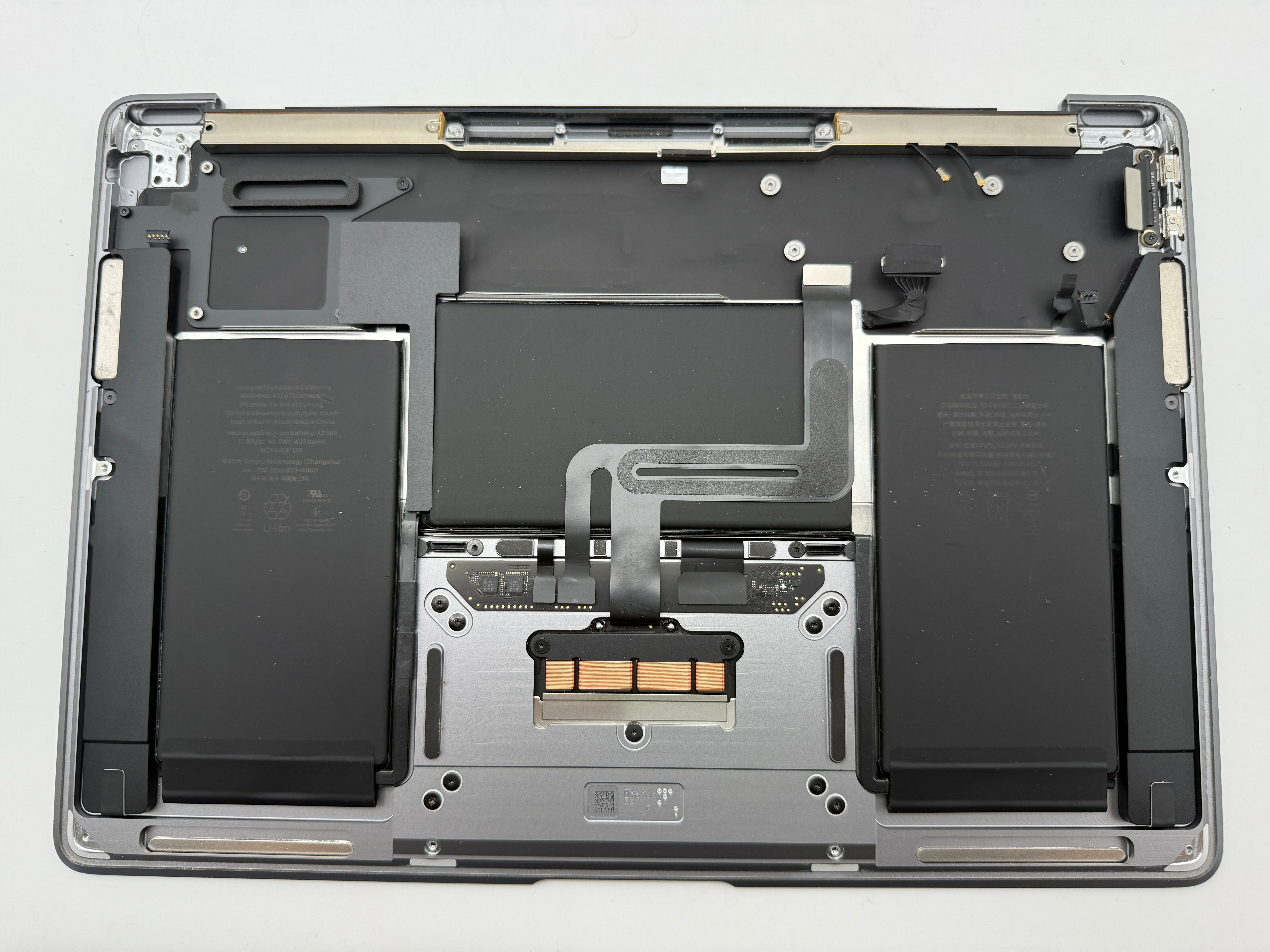 MacBook Air 13" 2020 A2337 Topcase QWERTZ Akku Tastatur Grau #T871