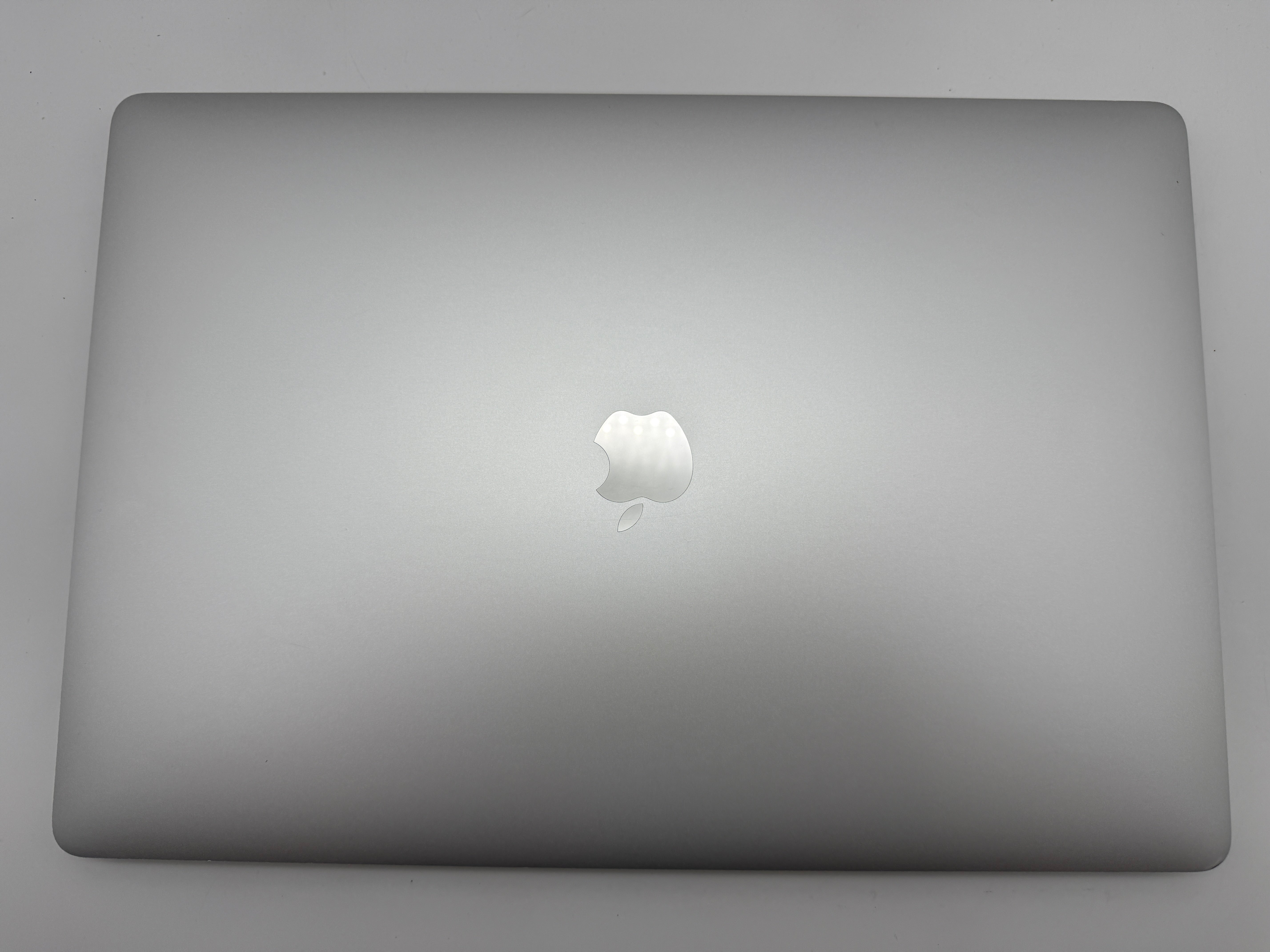 Macbook Pro 16" A2141 2019 2,6GHz i7 16GB 512GB 5300M Silber #PS241