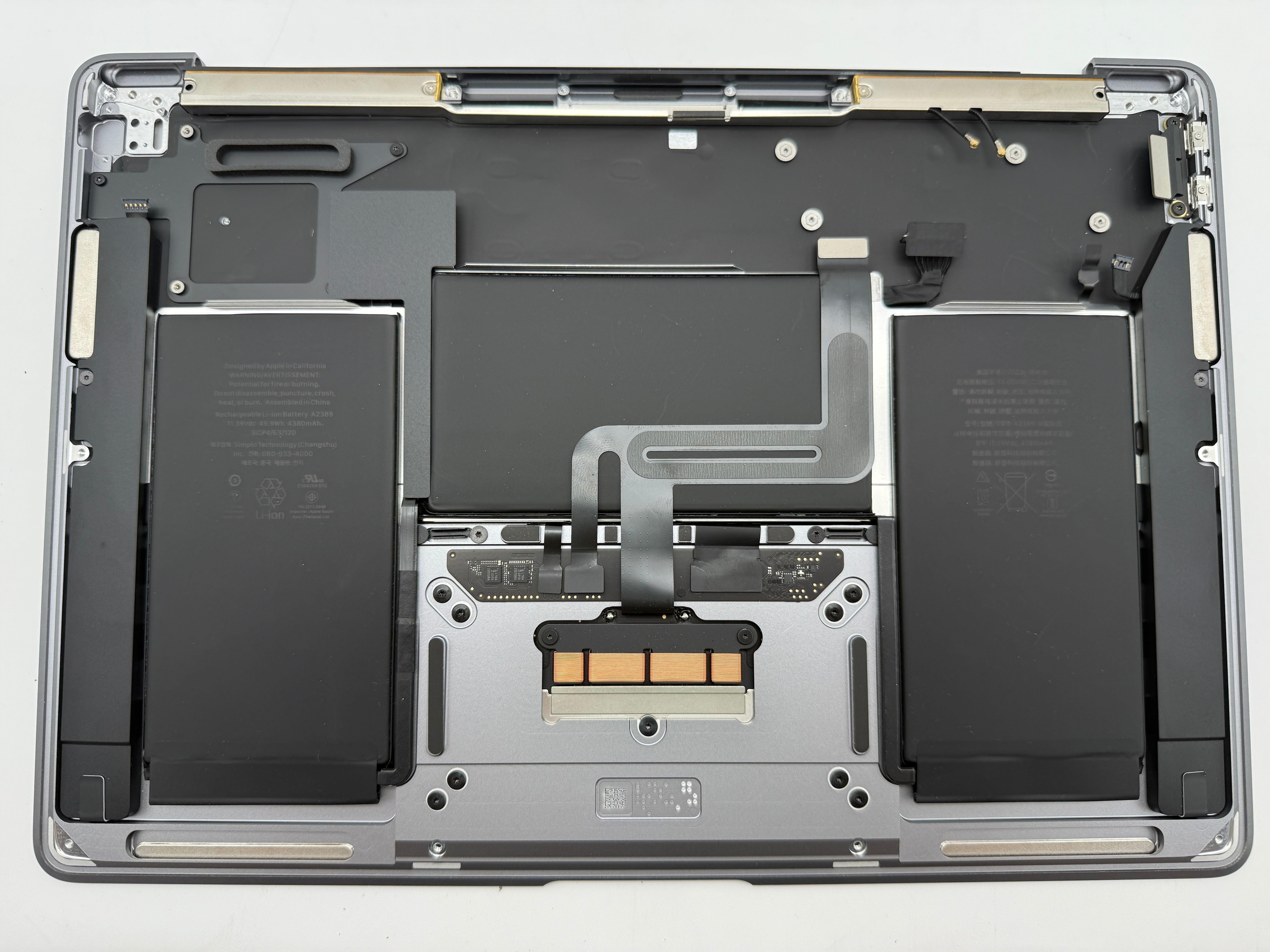 MacBook Air 13" 2020 A2337 Topcase QWERTZ Akku Tastatur Grau #T879
