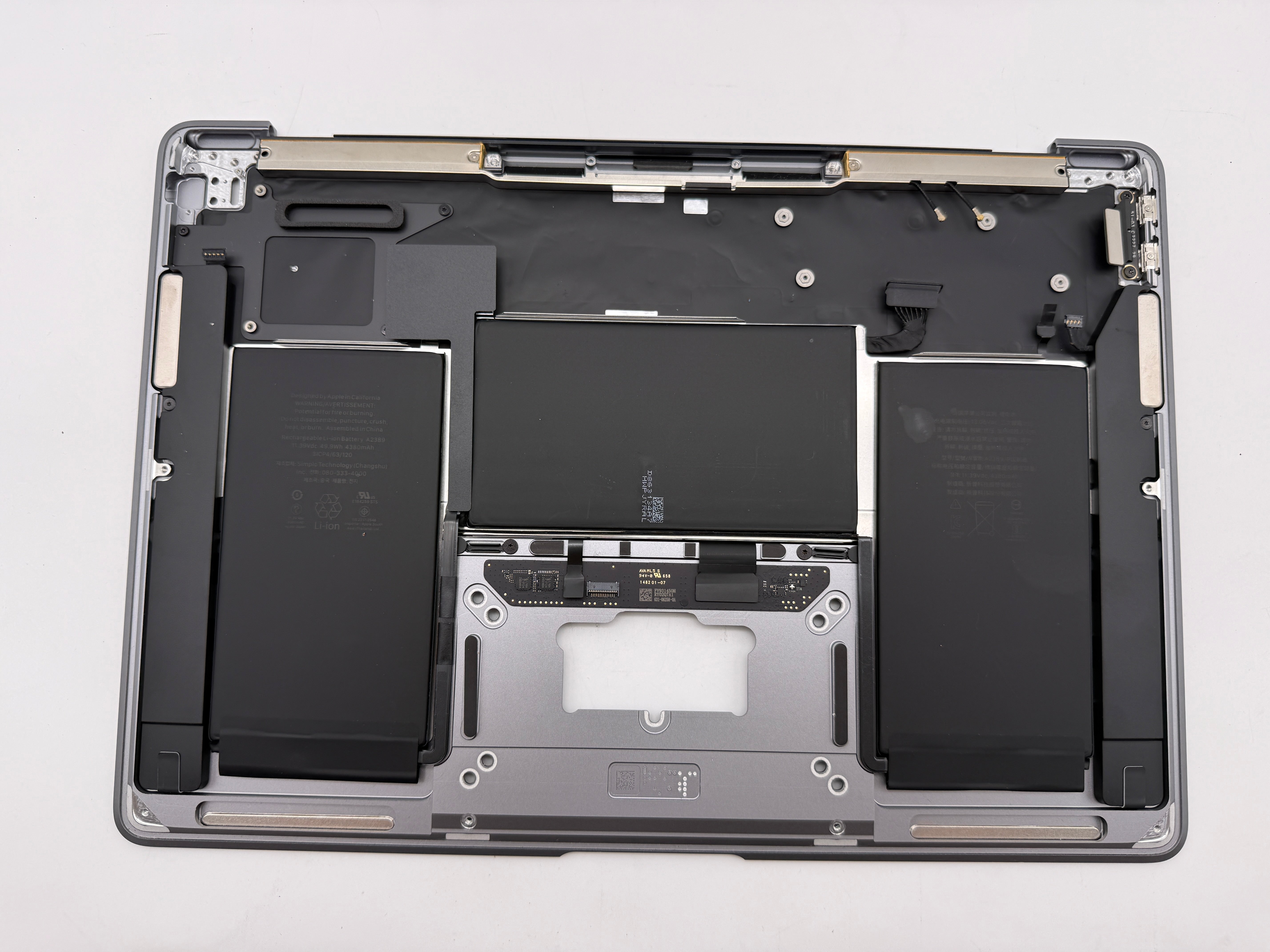 MacBook Air 13" 2020 A2337 Topcase QWERTZ Akku Tastatur Grau #T886