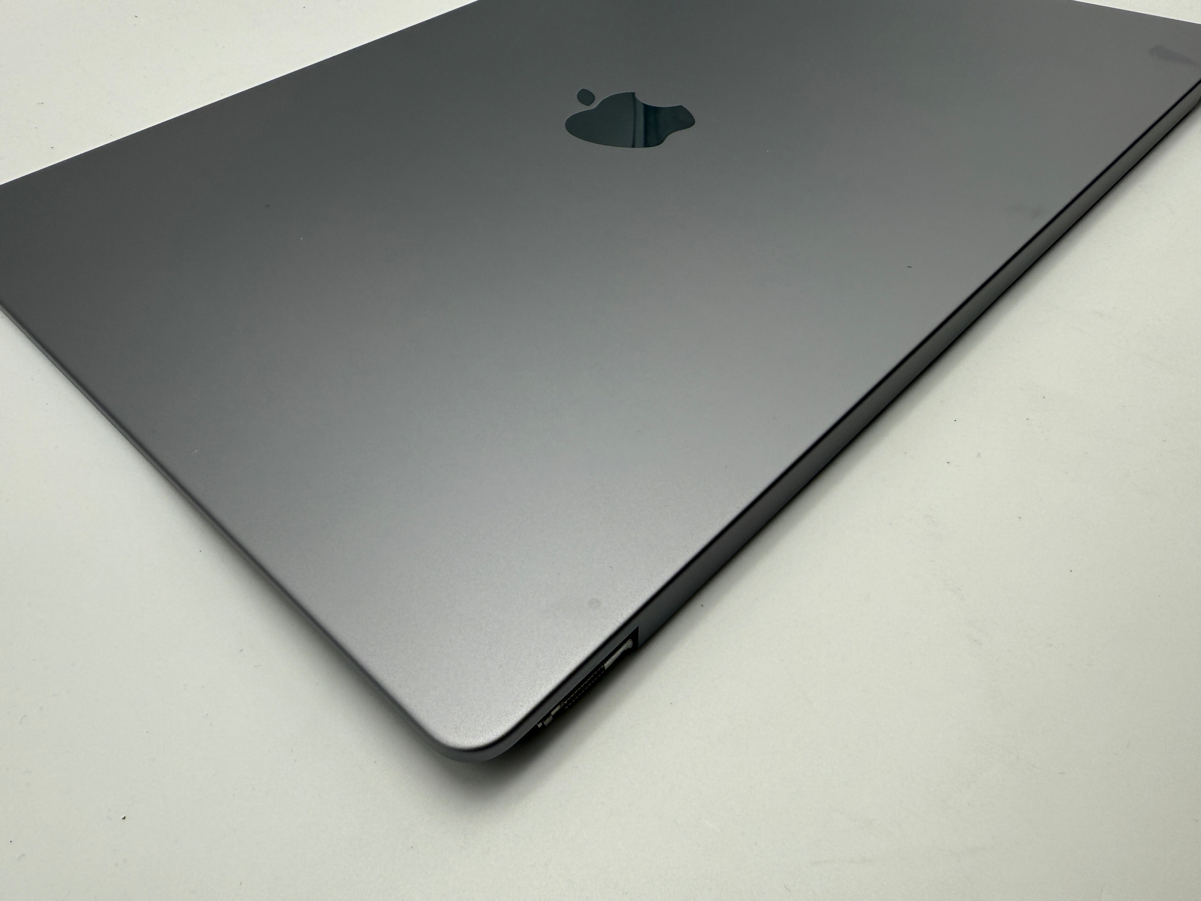 Macbook Pro 16" 2021 A2485 Display Bildschirm Grau Original Spender Display