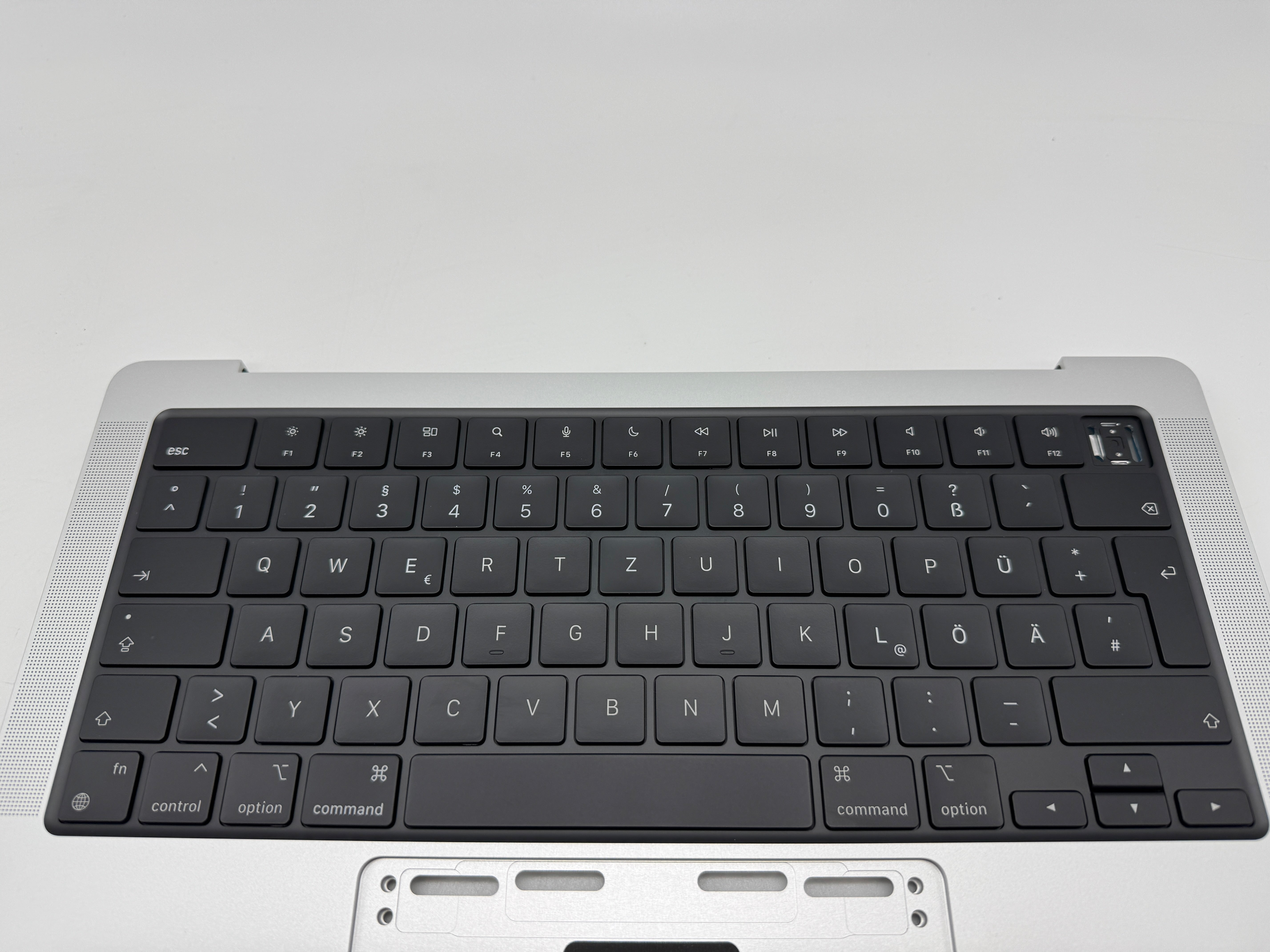 Macbook Pro 14" 2021 A2442 Topcase QWERTZ Tastatur Silber Spacegrau
