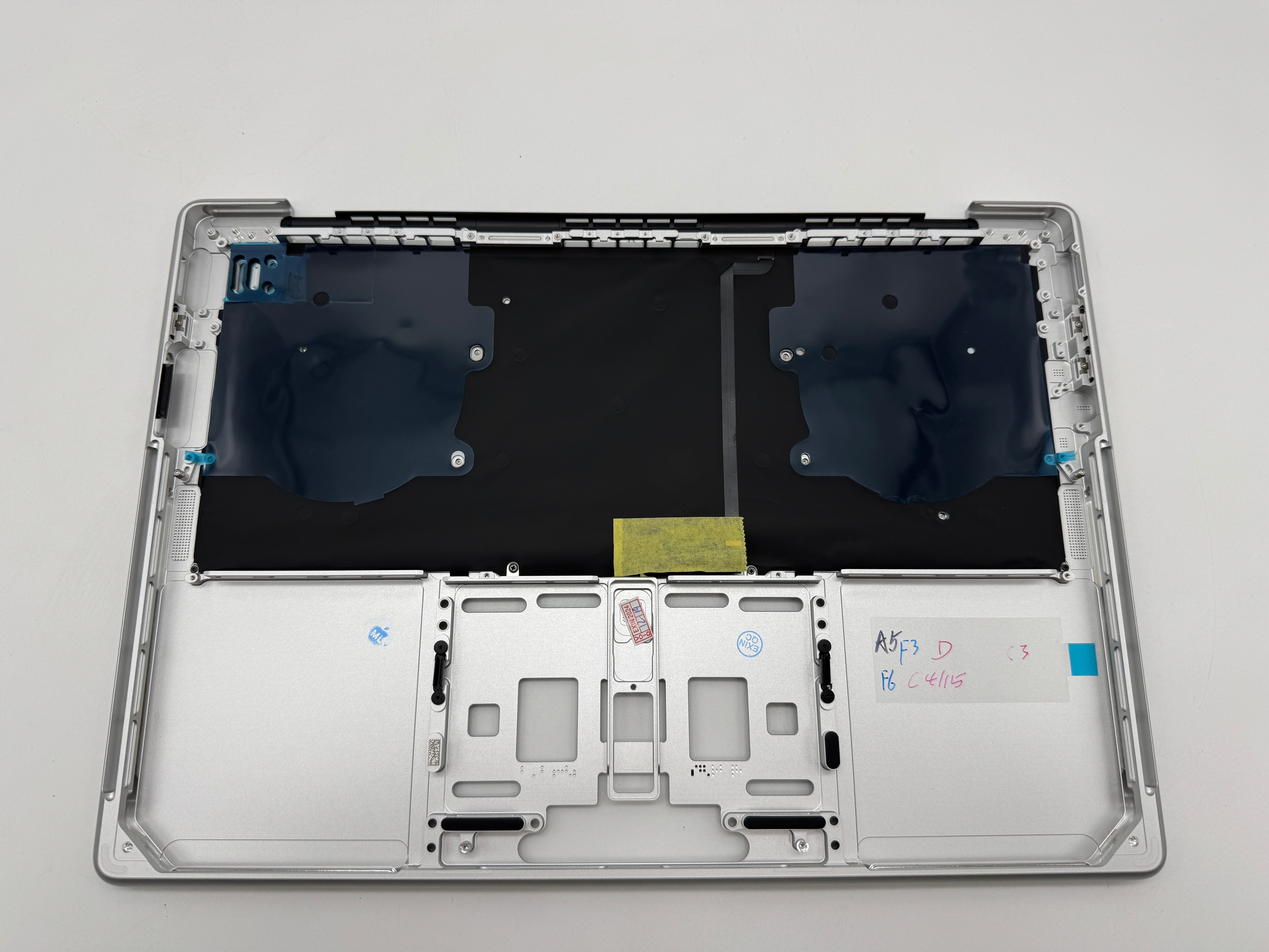 Macbook Pro 14" 2021 A2442 Topcase QWERTZ Tastatur Silber Spacegrau