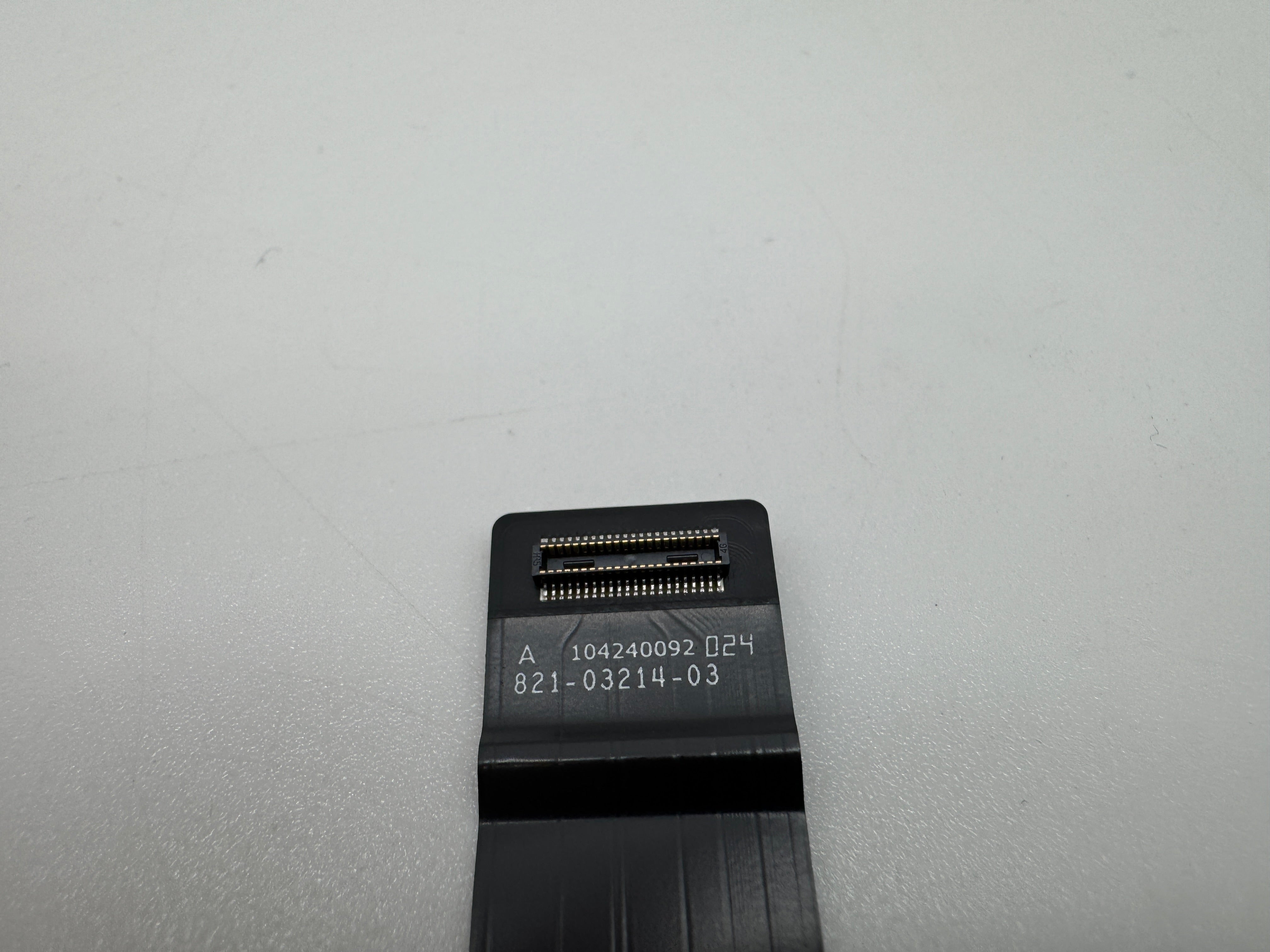 MacBook Pro 14" A2442 2021 Trackpad Flex Kabel 821-03214-03