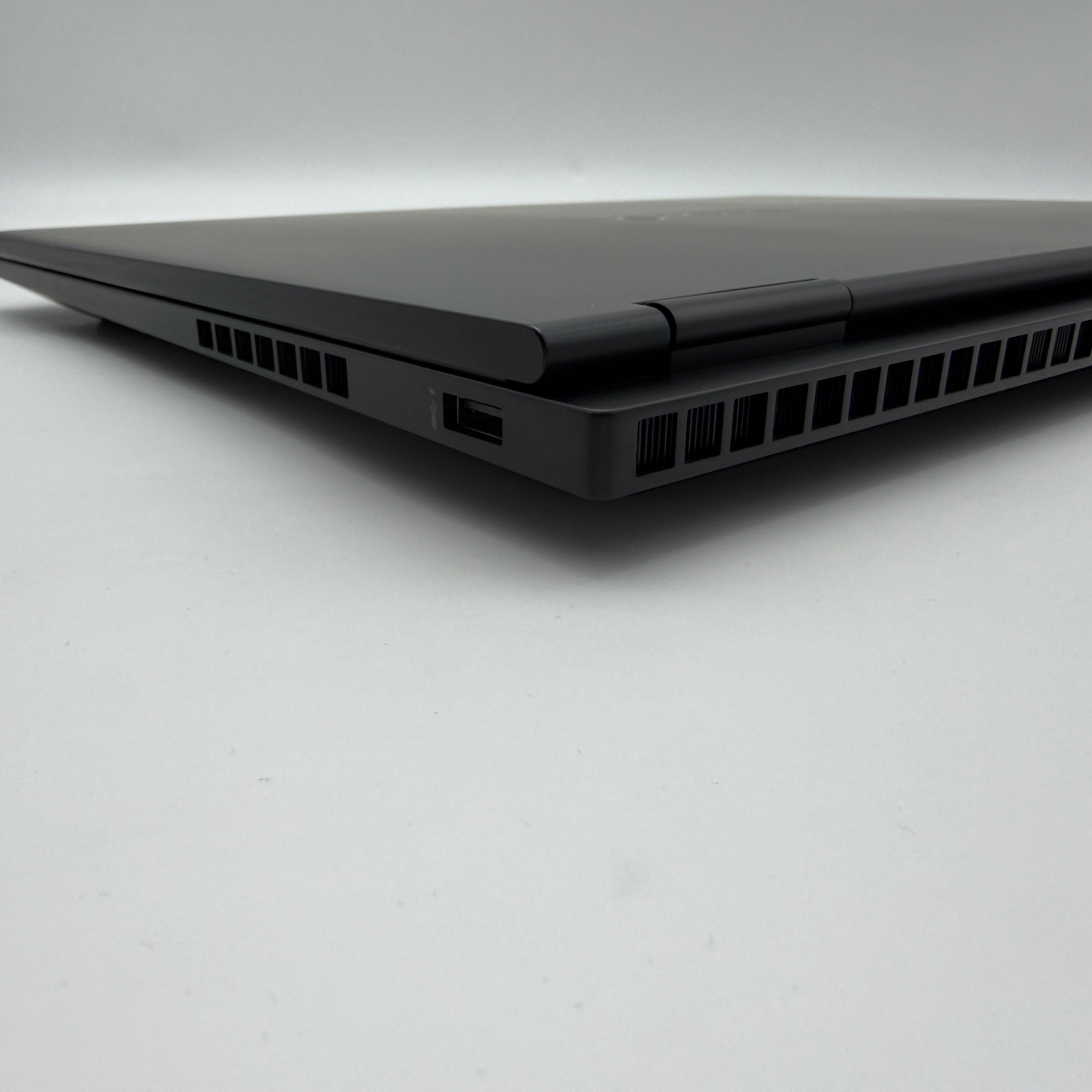 HP OMEN 16-xf0095ng 16" Ryzen 9 7940HS 16GB 1TB RTX4070 165Hz MwSt. #PSW214