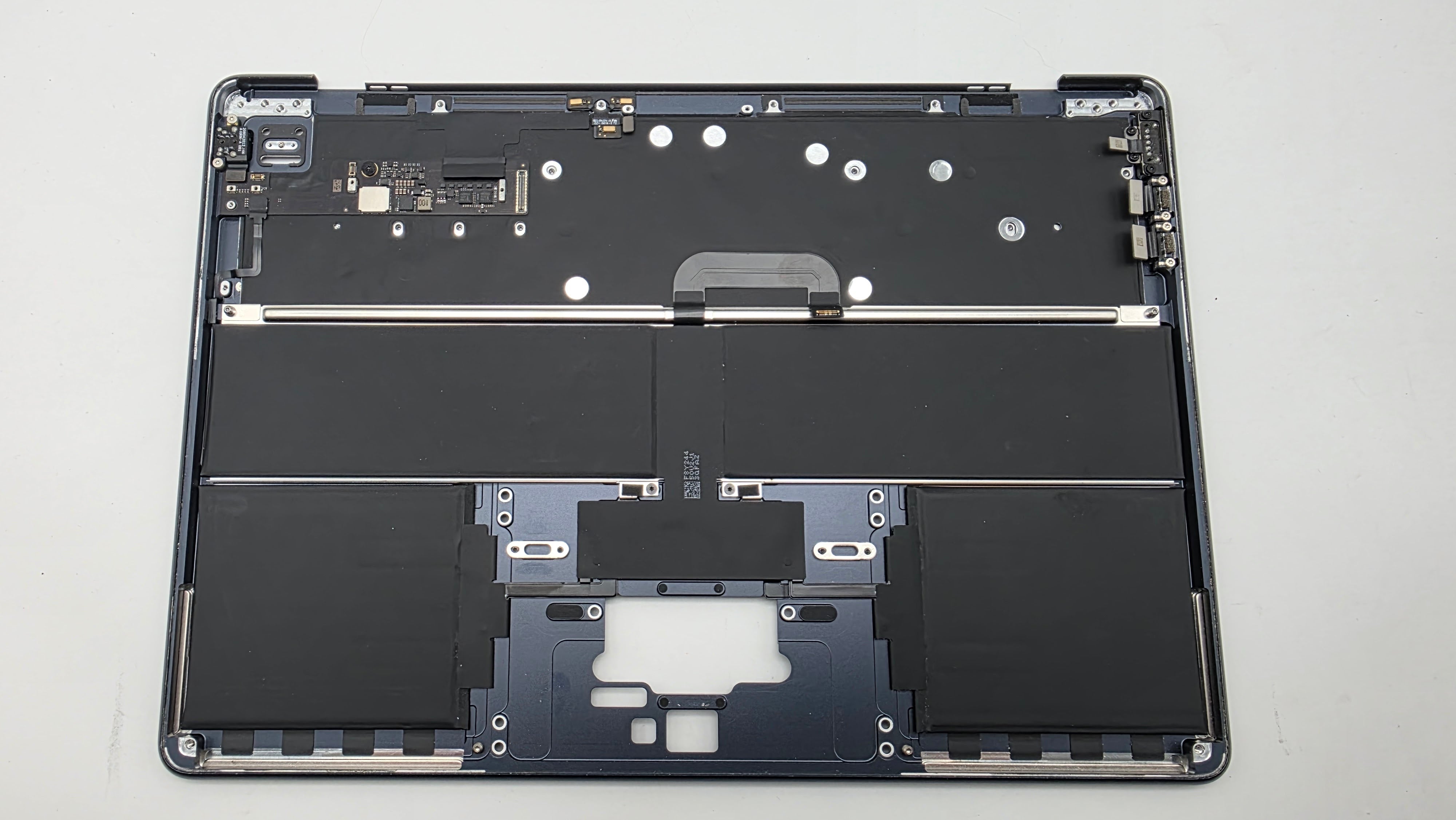 MacBook Air 13" 2022 A2681 Topcase Tastatur Midnight inkl Akku #T904