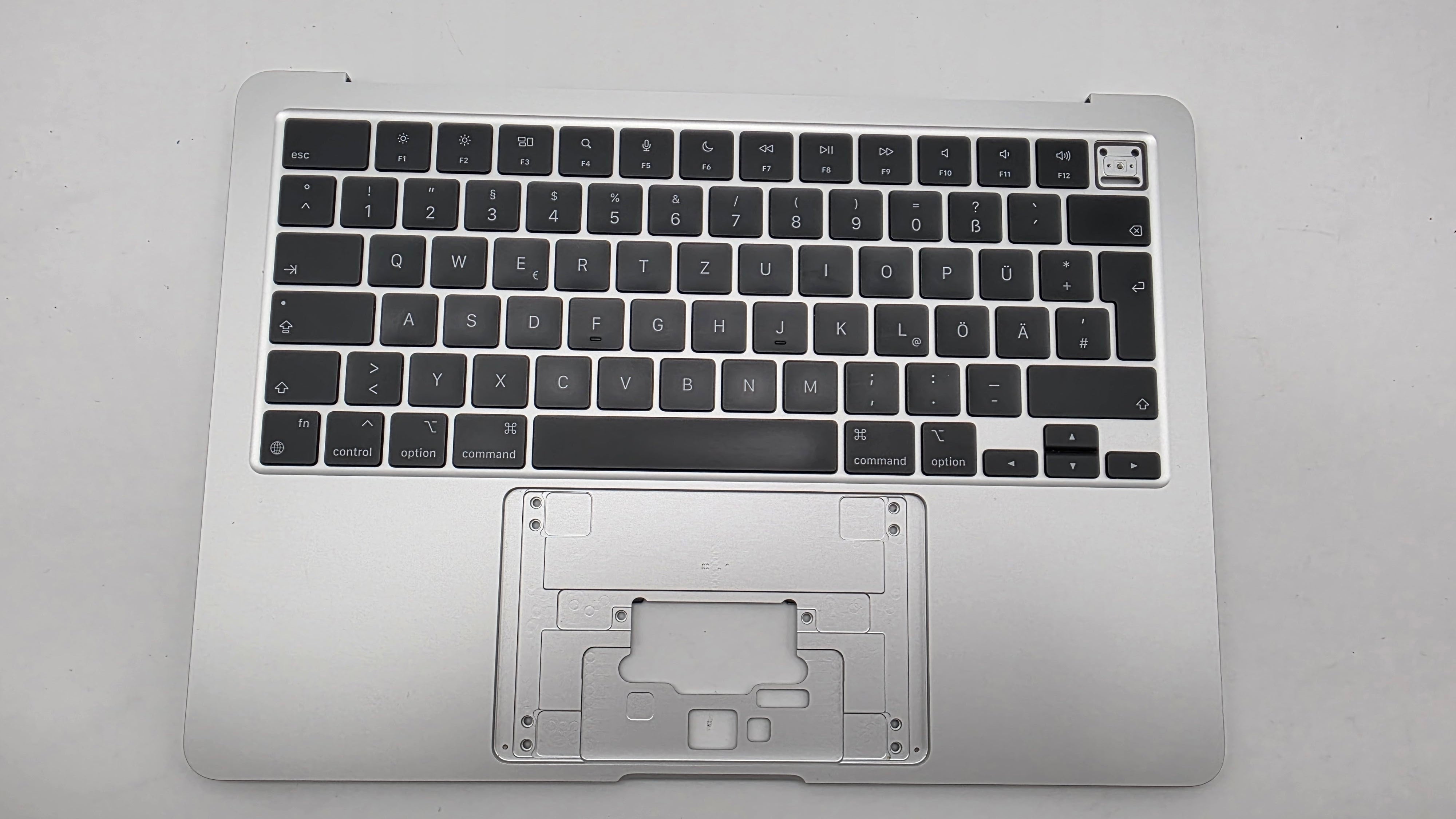 MacBook Air 13" 2022 A2681 Topcase Tastatur Silber inkl Akku #T908