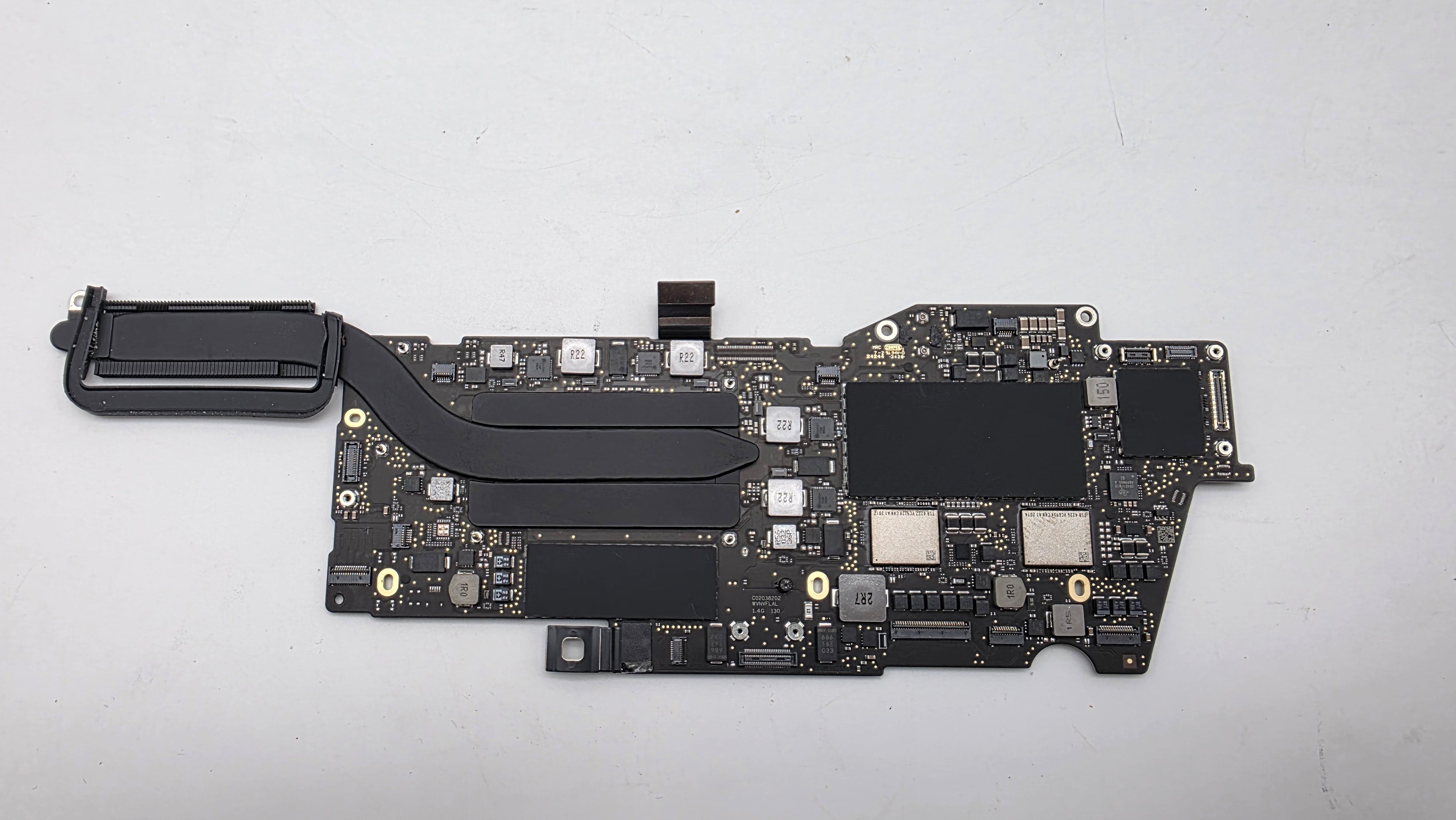 MacBook Pro A2289 13" 2020 1,4 GHz i5 8 GB 256 GB SSD Platine Mainboard #M191