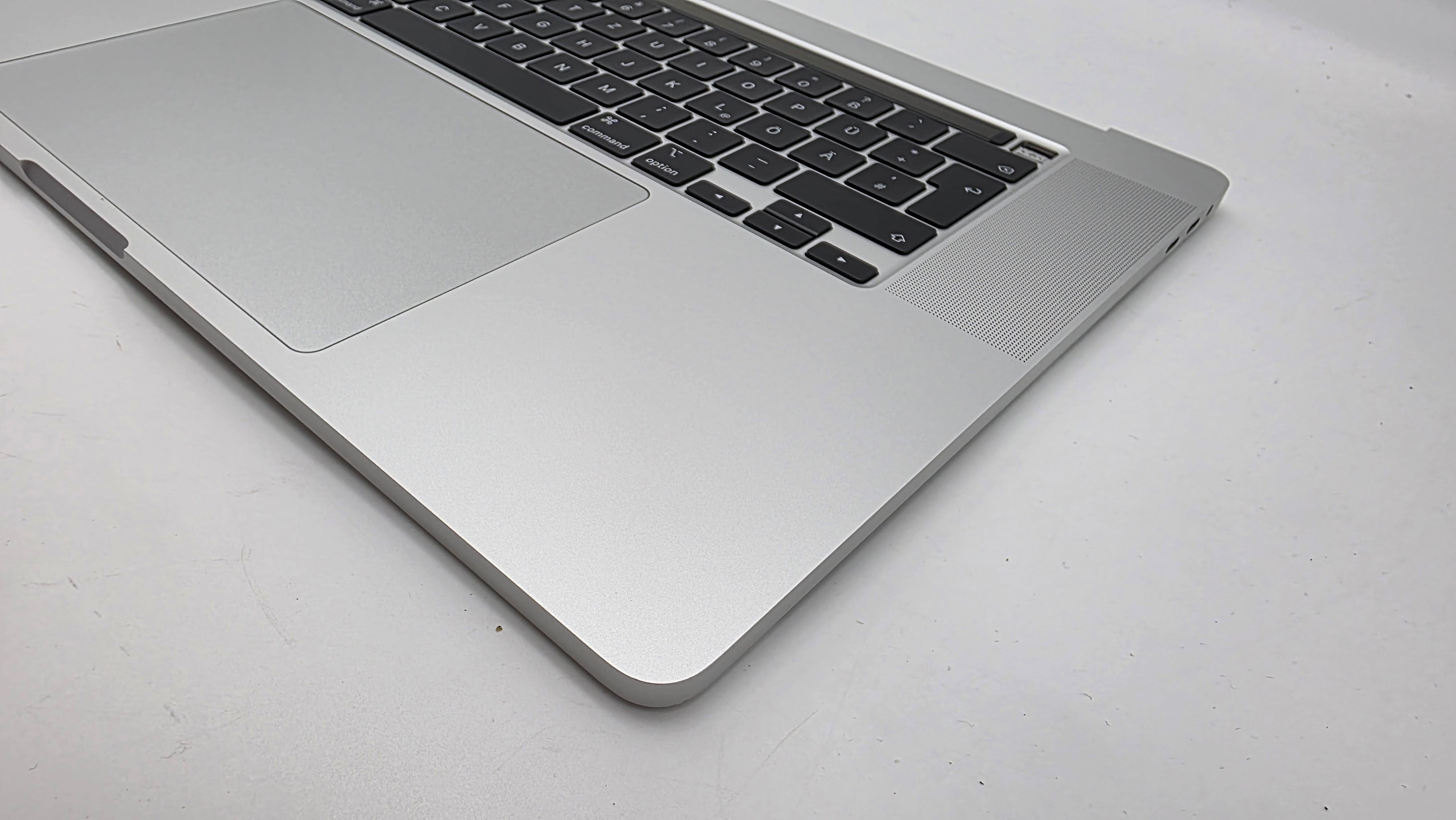 MacBook Pro 16" 2019 A2141 Silber Akku Topcase Tastatur QWERTZ #T918