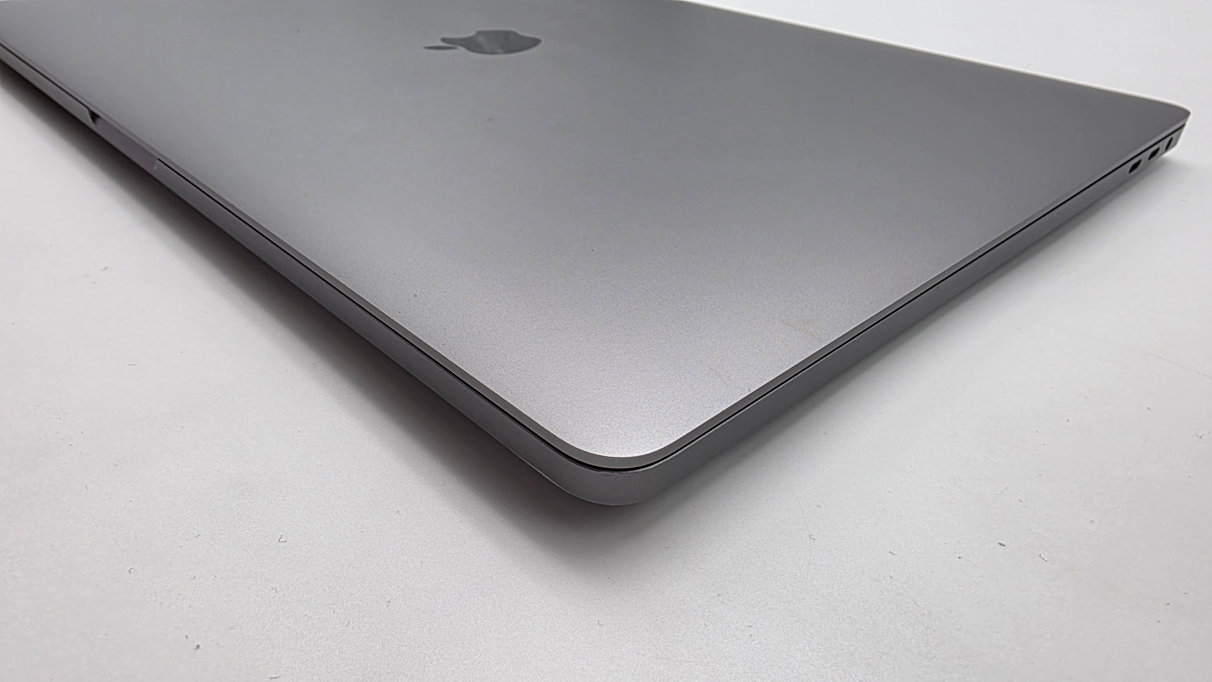 Macbook Pro 16" A2141 2019 2,6GHz i7 16GB 512GB 5300M Spacegrau #PS251