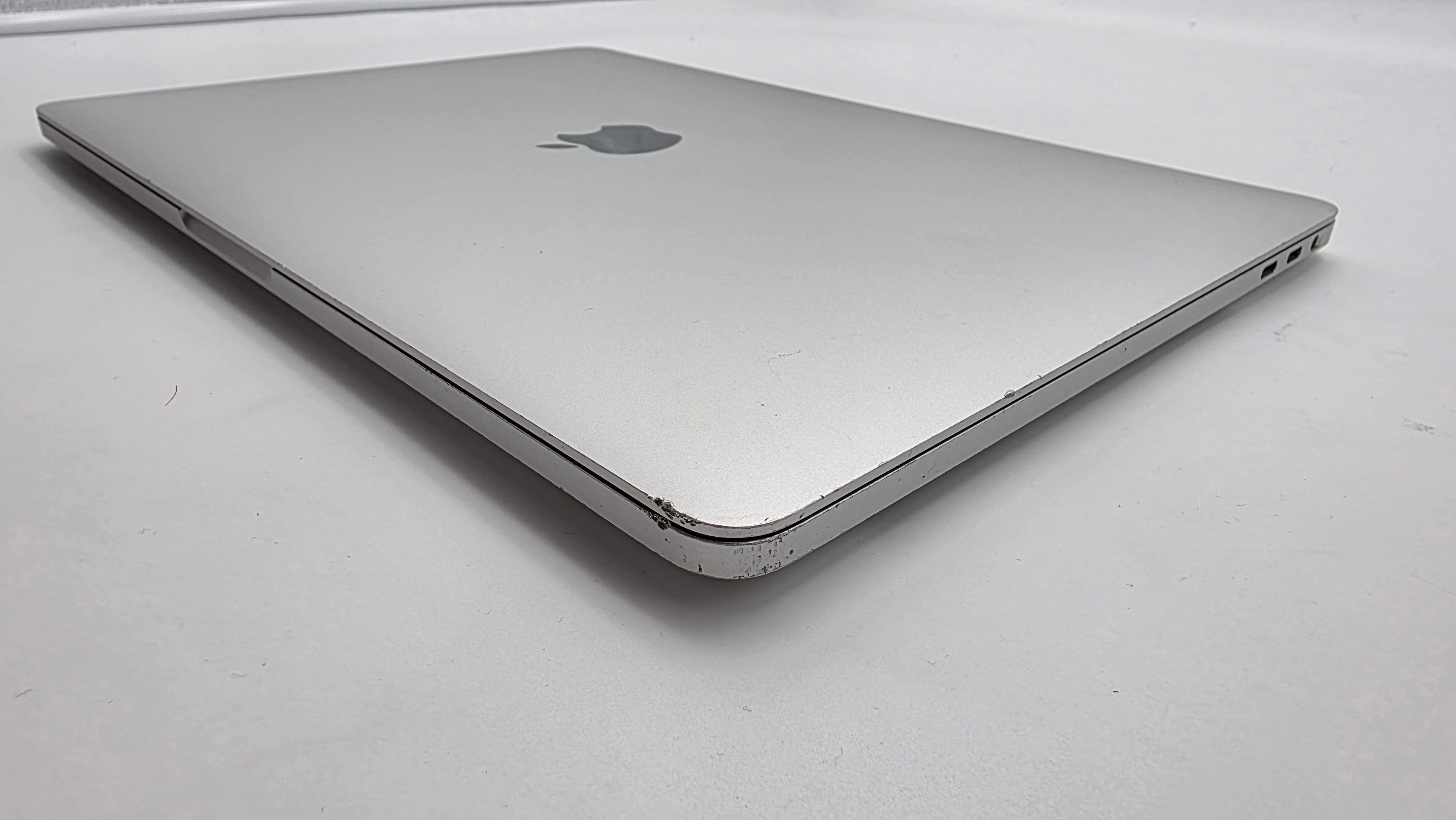 Macbook Pro 13" A2251 2020 2,3GHz i7 32GB 512GB Silber #PS153 MwSt