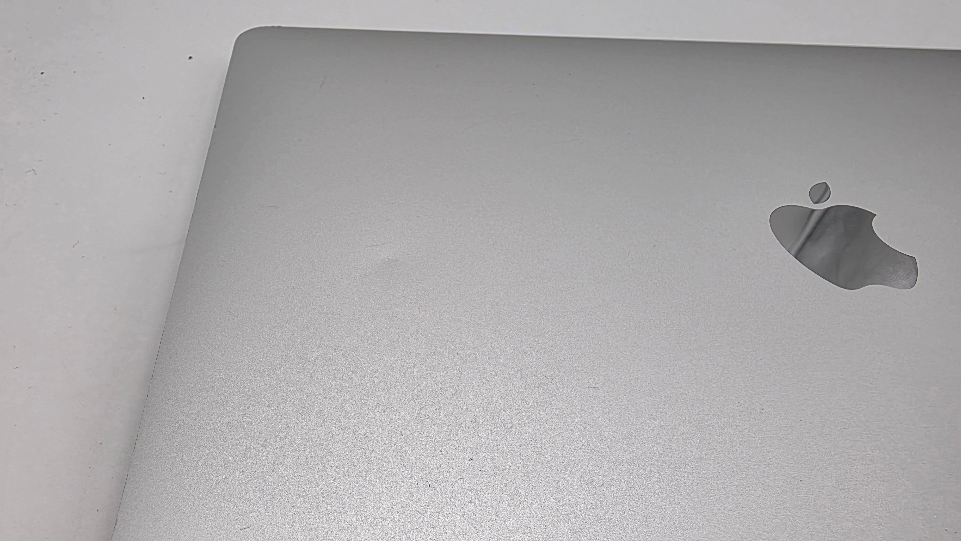 Macbook Pro 13" A2251 2020 2,3GHz i7 32GB 512GB Silber #PS153 MwSt