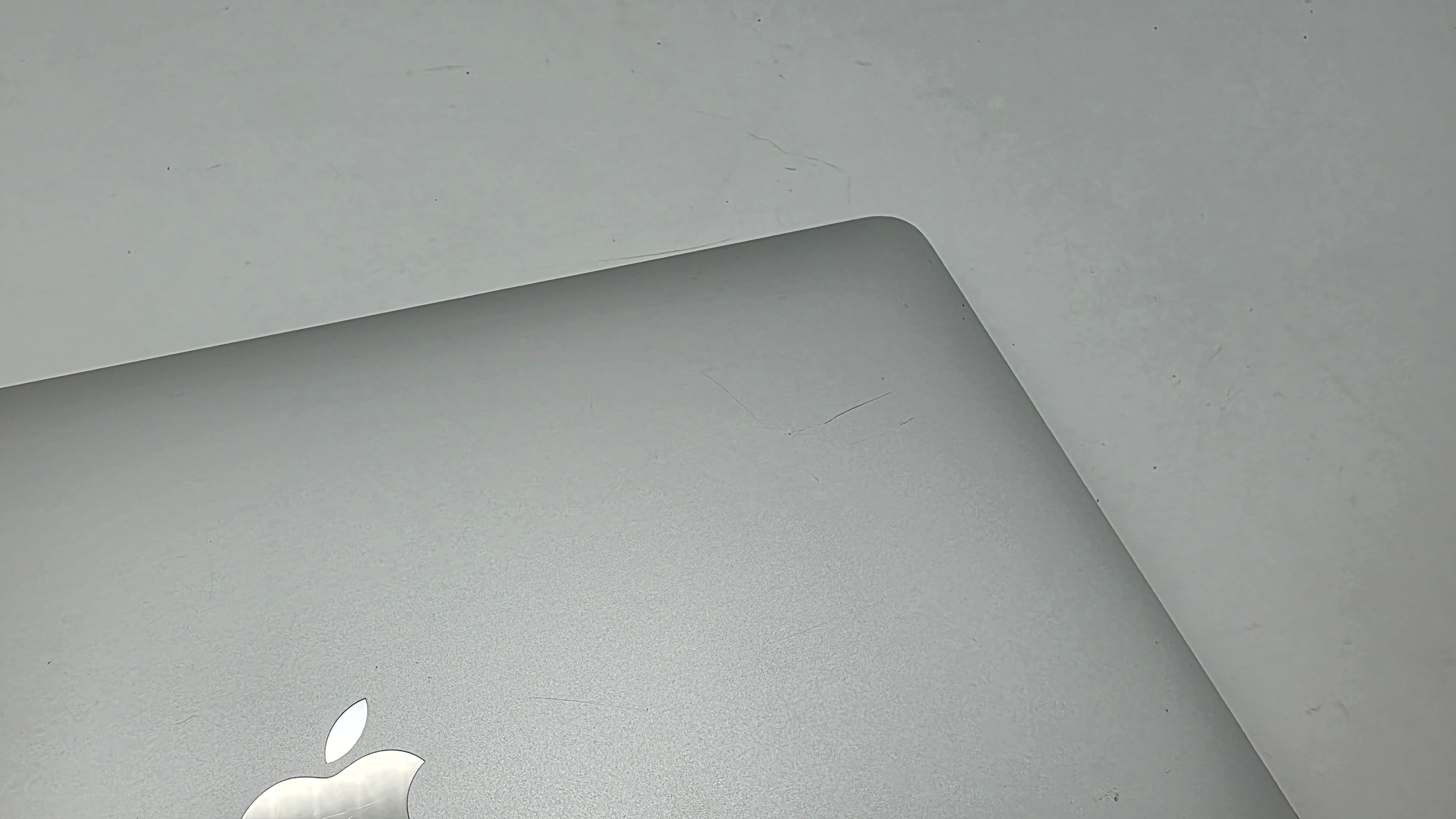 Macbook Pro 13" A2251 2020 2,3GHz i7 32GB 512GB Silber #PS153 MwSt