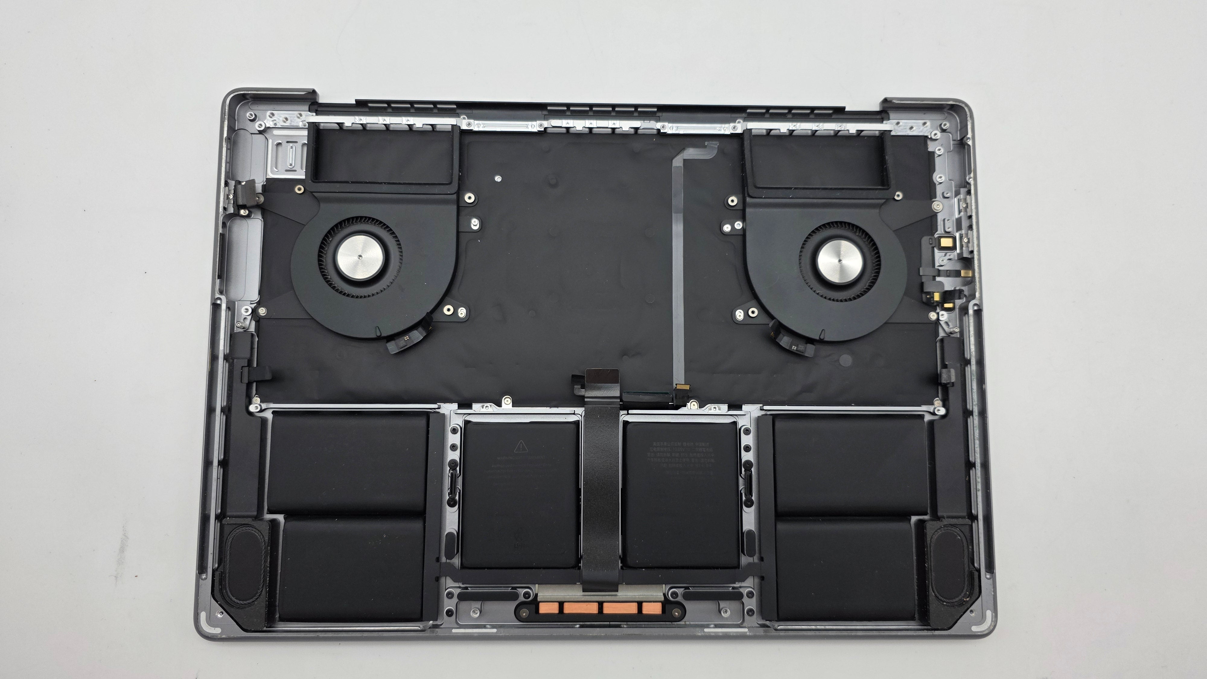 Macbook Pro 14" 2023 A2779 Topcase QWERTZ Tastatur Spacegrau #T943