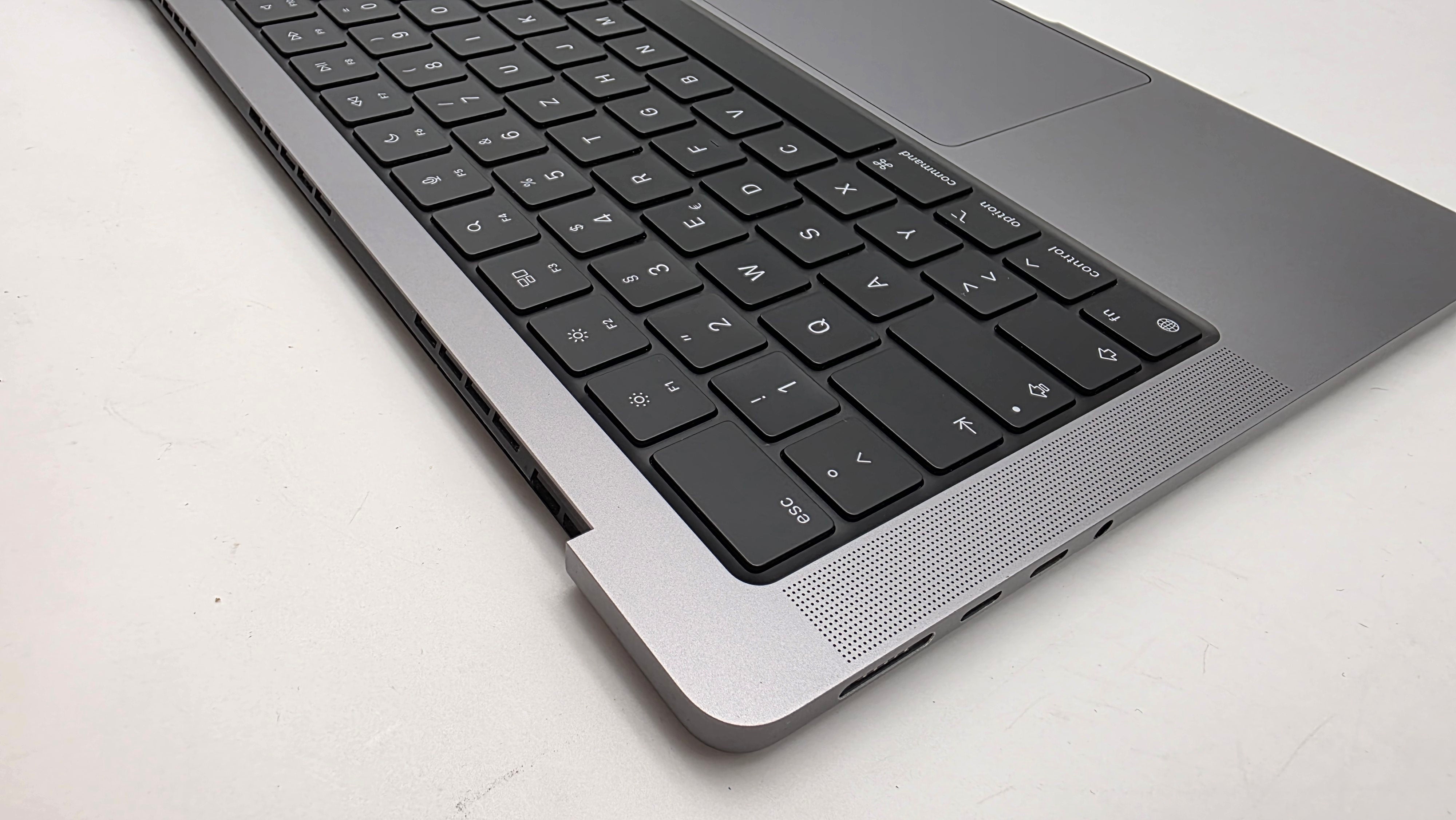 Macbook Pro 14" 2021 A2442 Topcase QWERTZ Tastatur Spacegrau #T950