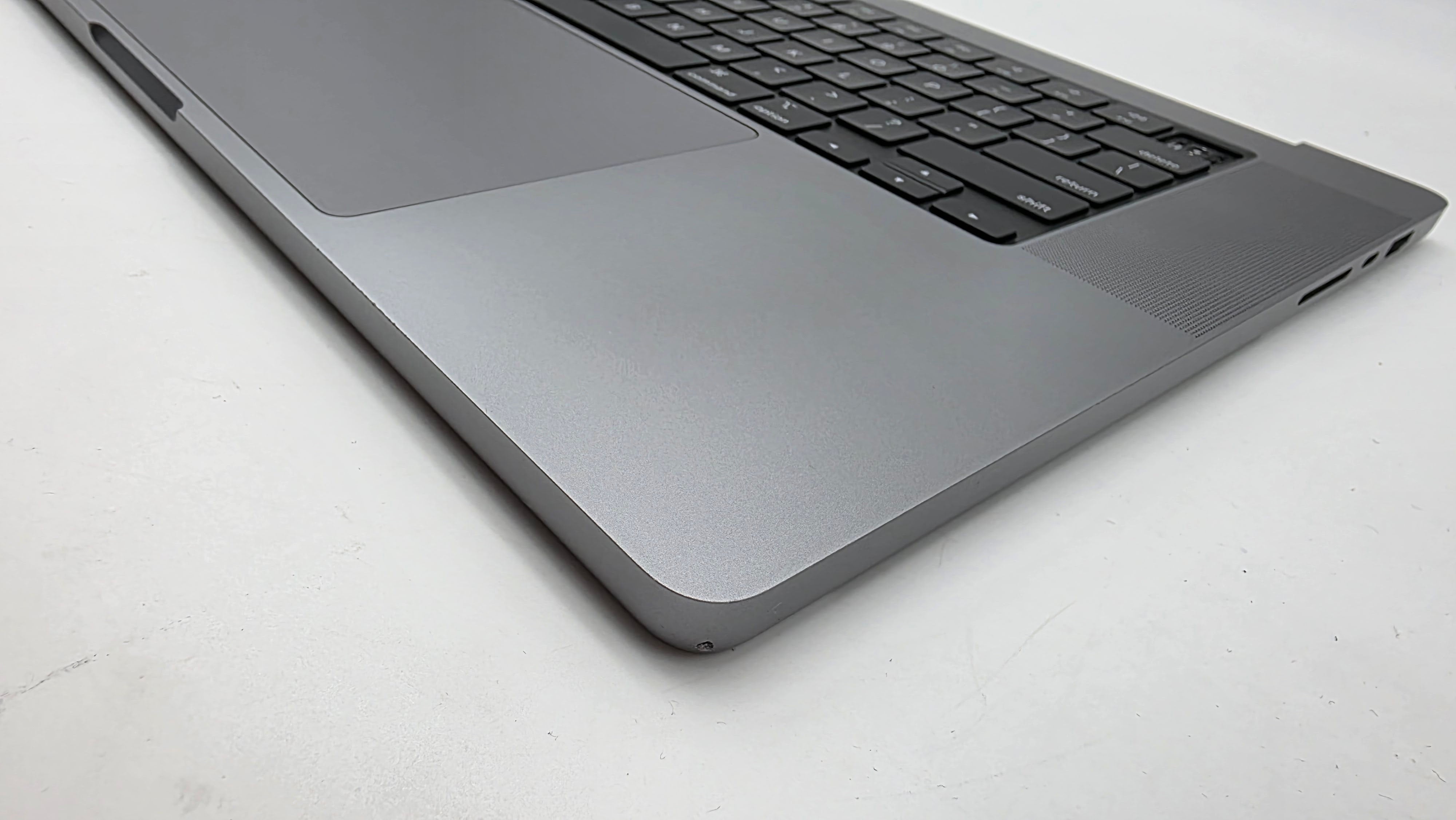 Macbook Pro 16" 2021 A2485 Topcase QWERTY US Tastatur Spacegrau #T955