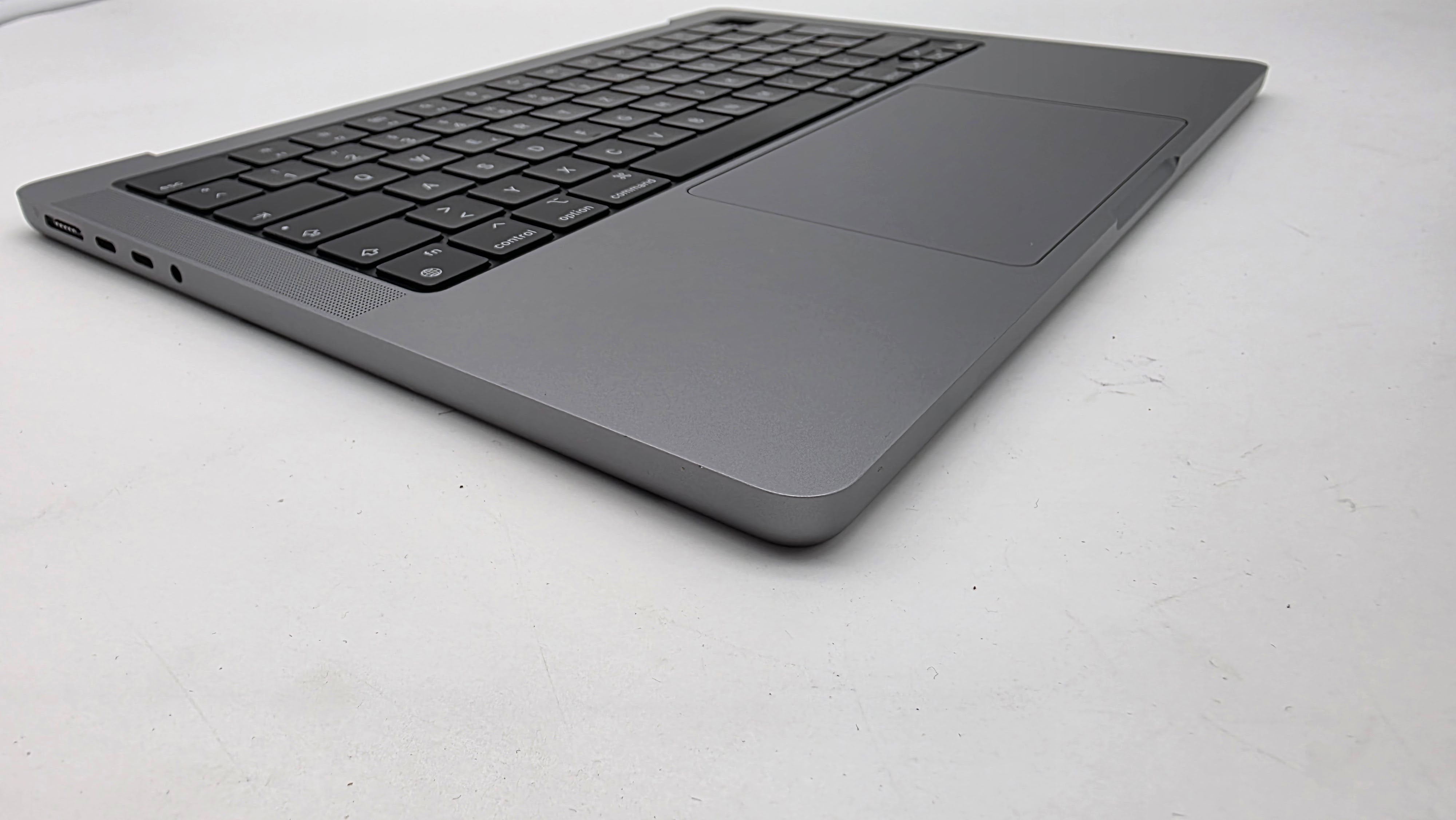 Macbook Pro 14" 2023 A2779 Topcase QWERTZ Tastatur Spacegrau #T956