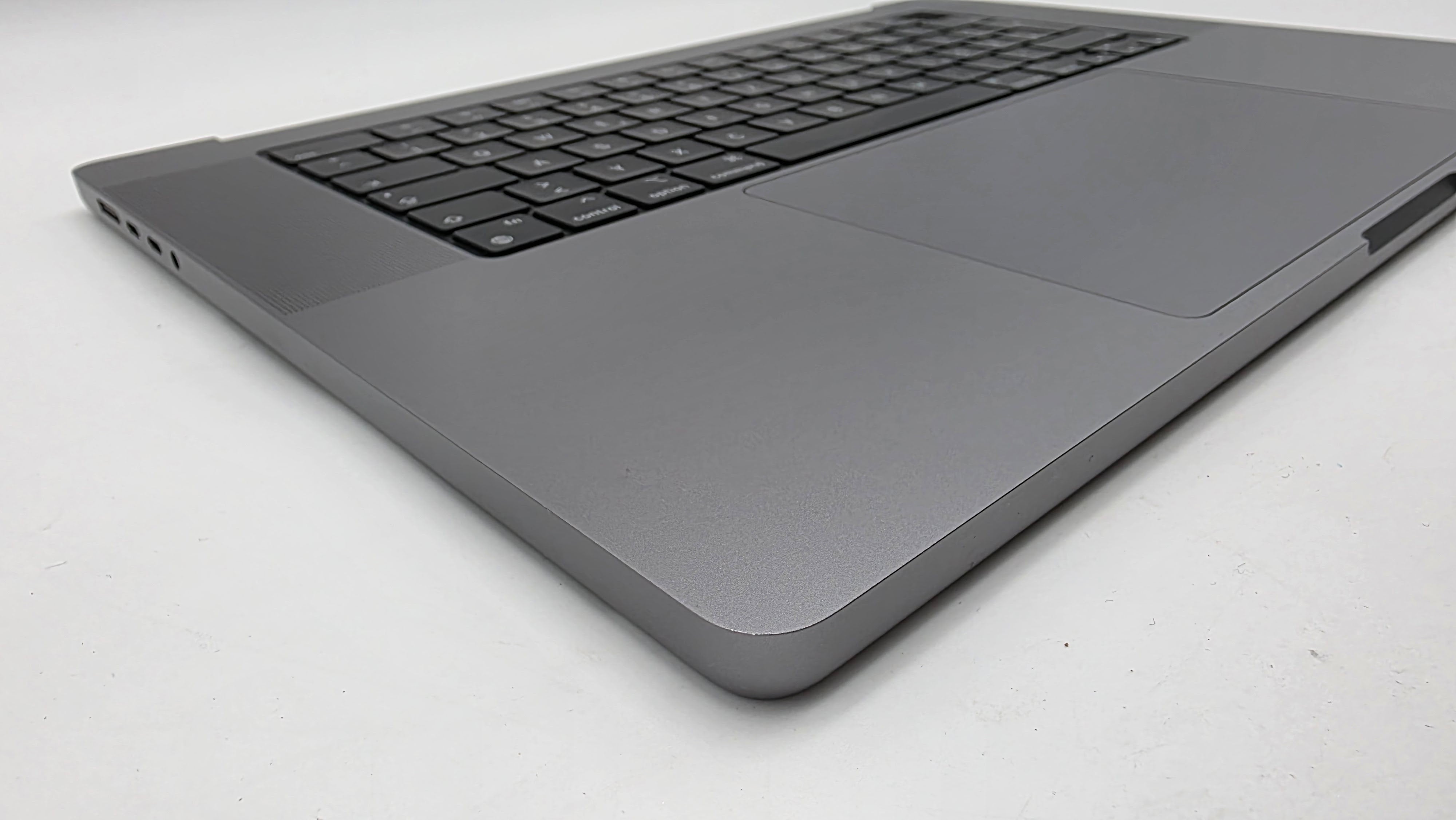 Macbook Pro 16" 2021 A2485 Topcase QWERTZ Tastatur Spacegrau #T957