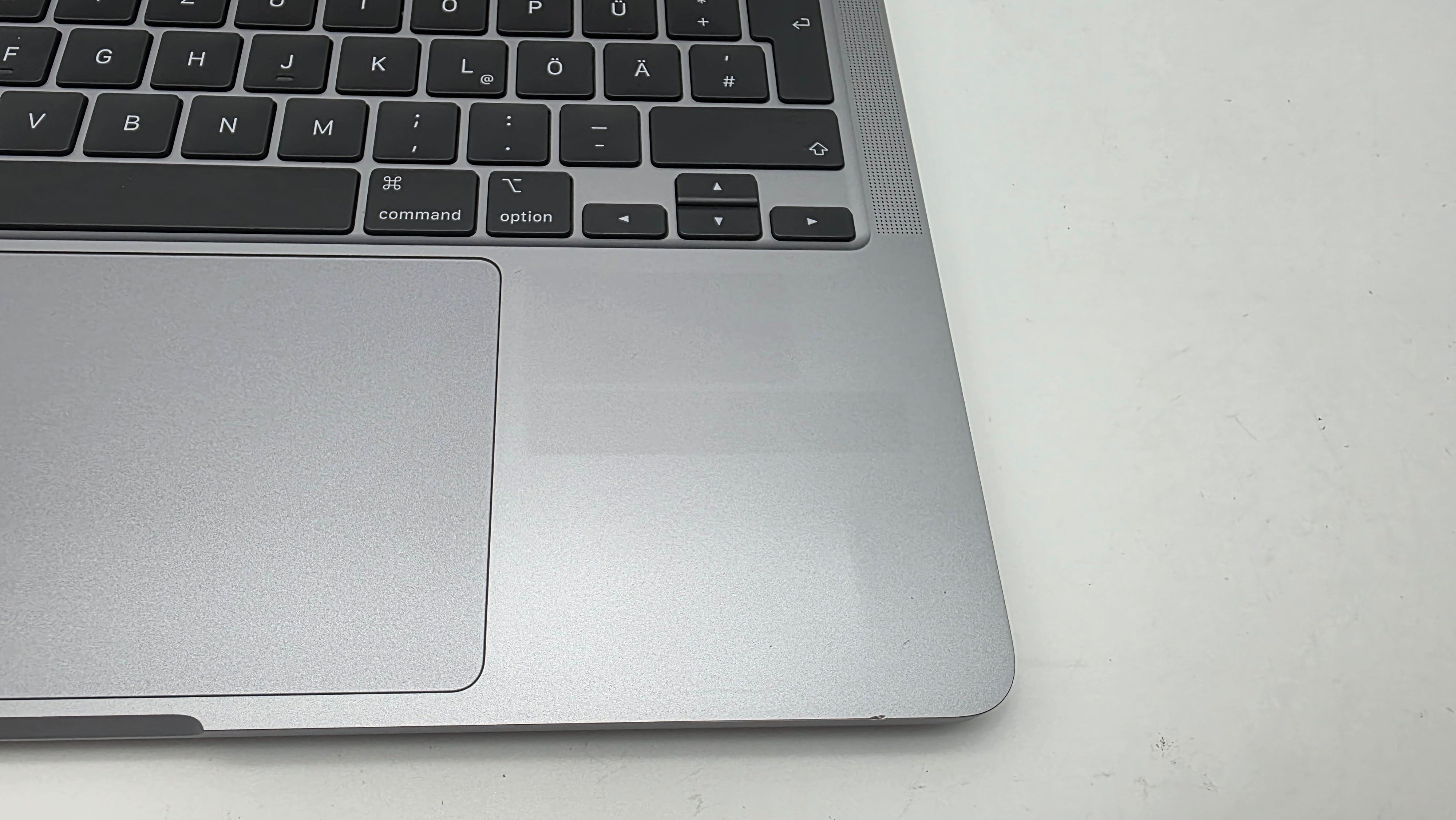 Macbook Pro 13" A2251 2020 2,3GHz i7 32GB 512GB Spacgerau #PS268 MwSt
