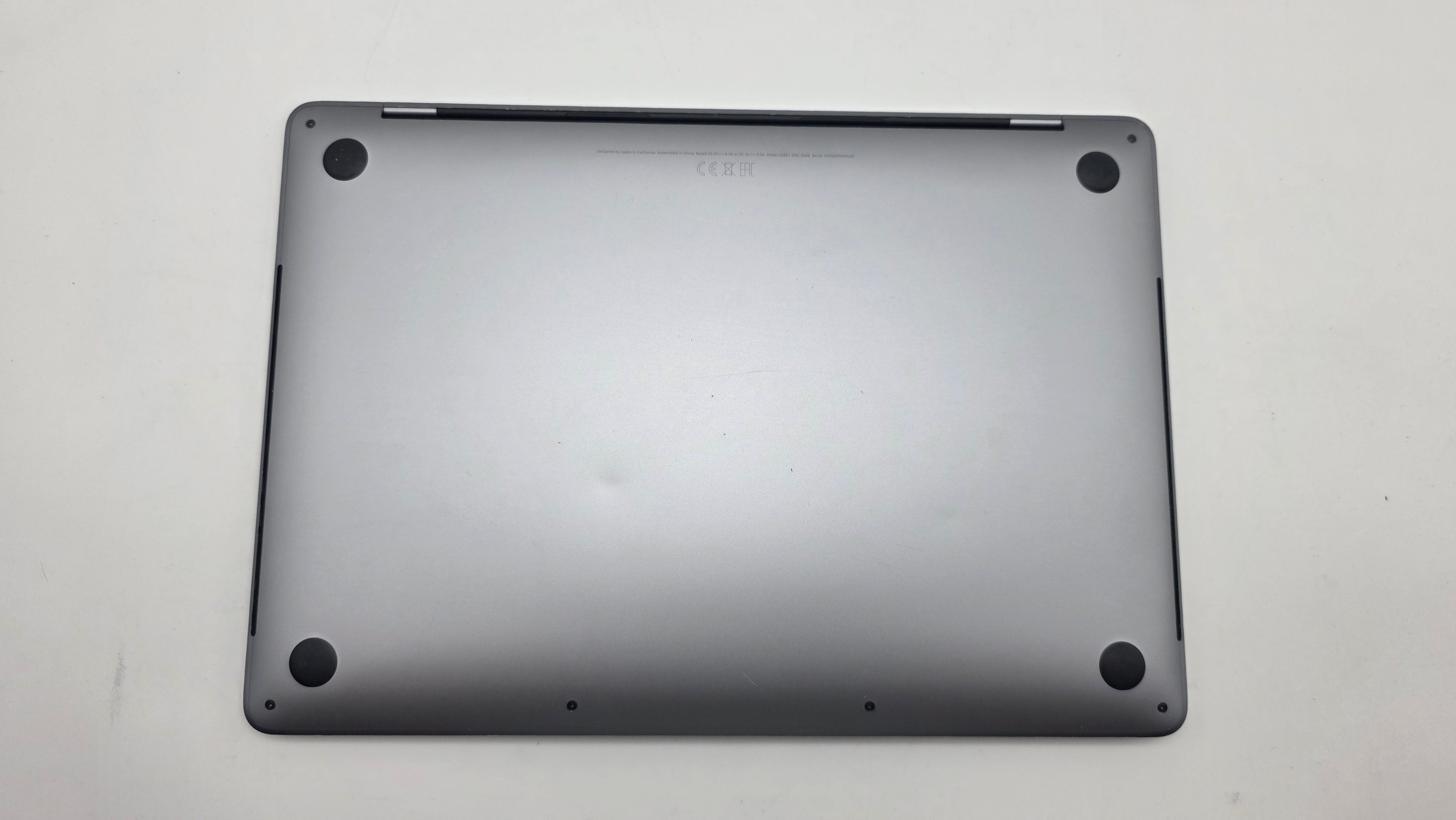 Macbook Pro 13" A2251 2020 2,3GHz i7 32GB 512GB Spacgerau #PS268 MwSt