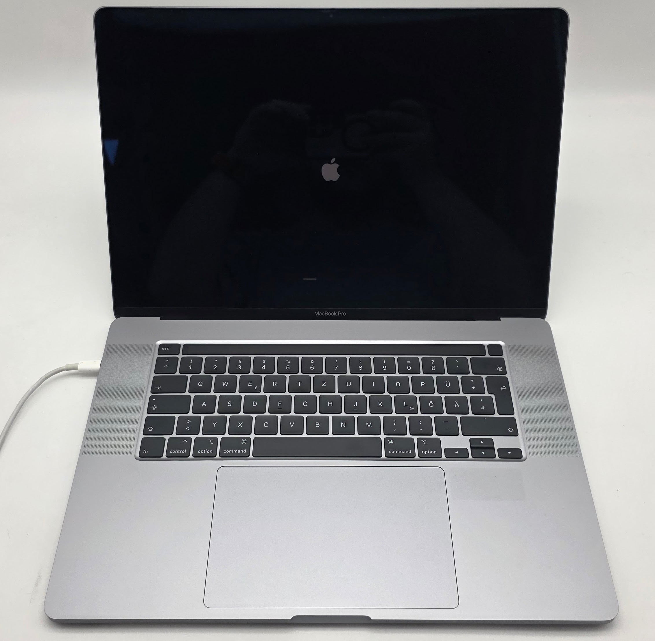 Macbook Pro 16" A2141 2019 2,3GHz i9 32GB 1TB 5500M Spacegrau #PS265 MwSt.