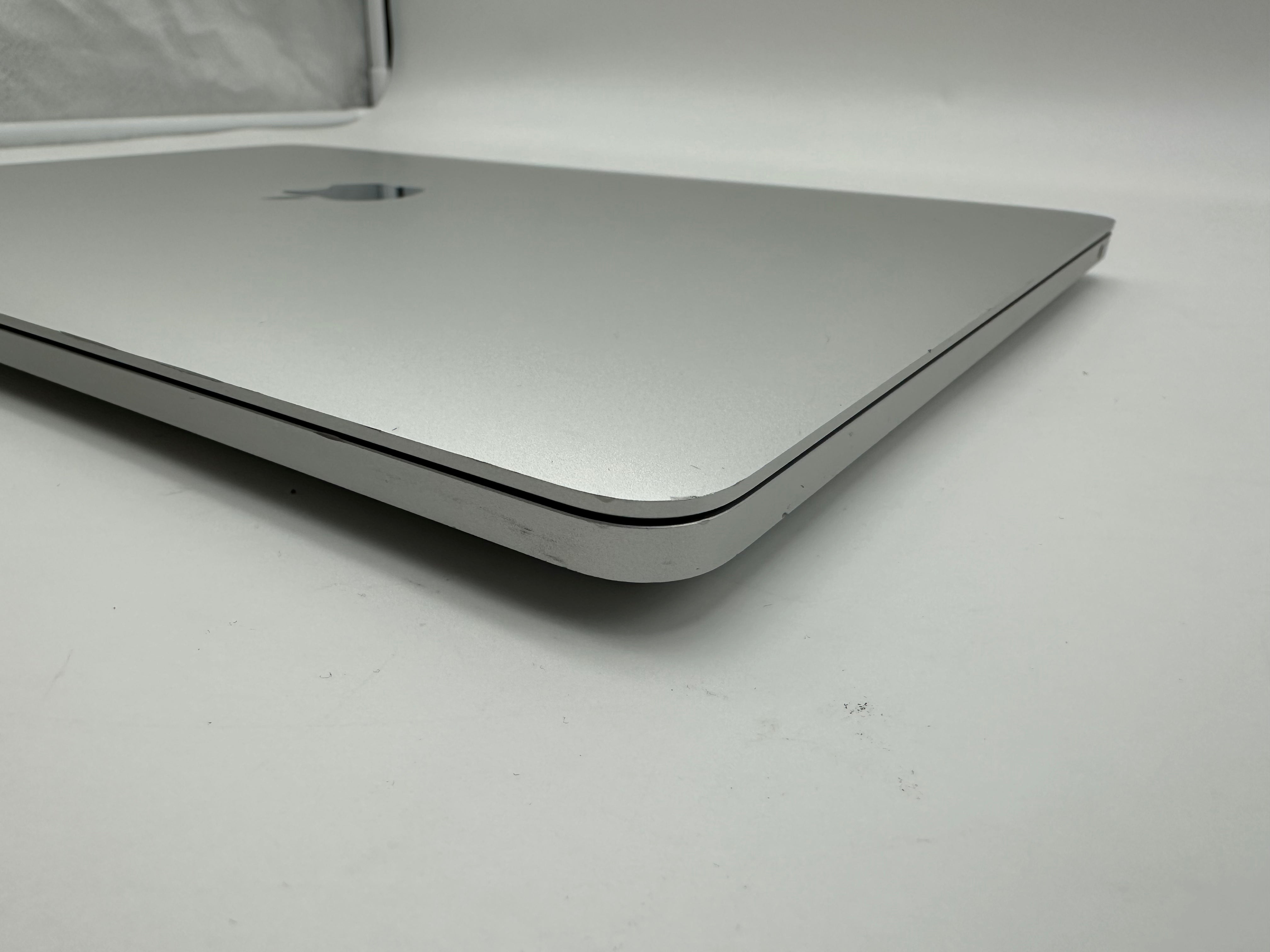 Macbook Pro 13" A2338 M1 16GB 512GB 2020 Silber MwSt. #PS290