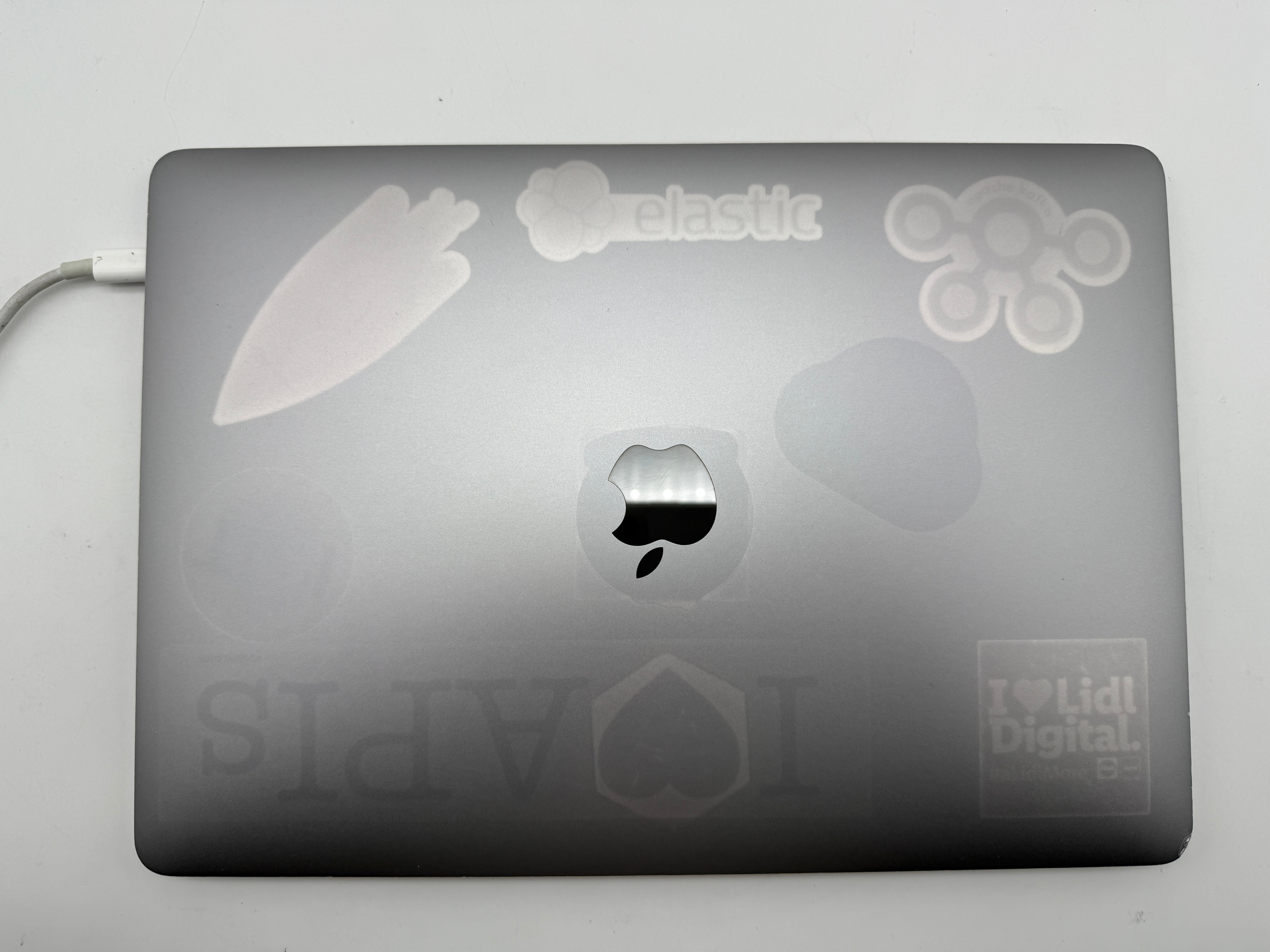 Macbook Pro 13" A1989 2018 2,7 GHz i7 16GB 512gb Spacegrau MwSt