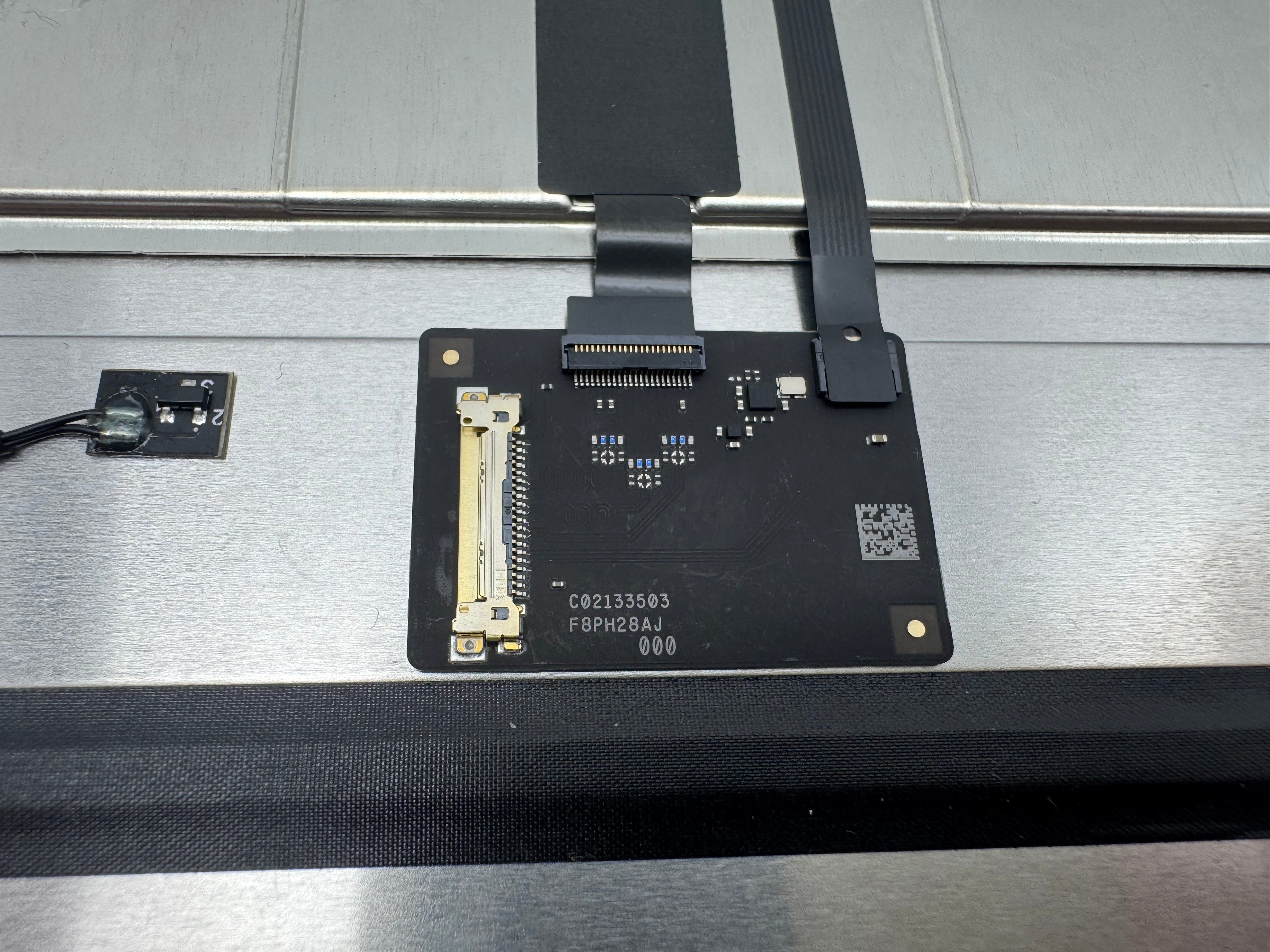 iMac 24" 4,5K M1 2021 A2438 A2439 Display Glas Grün Green