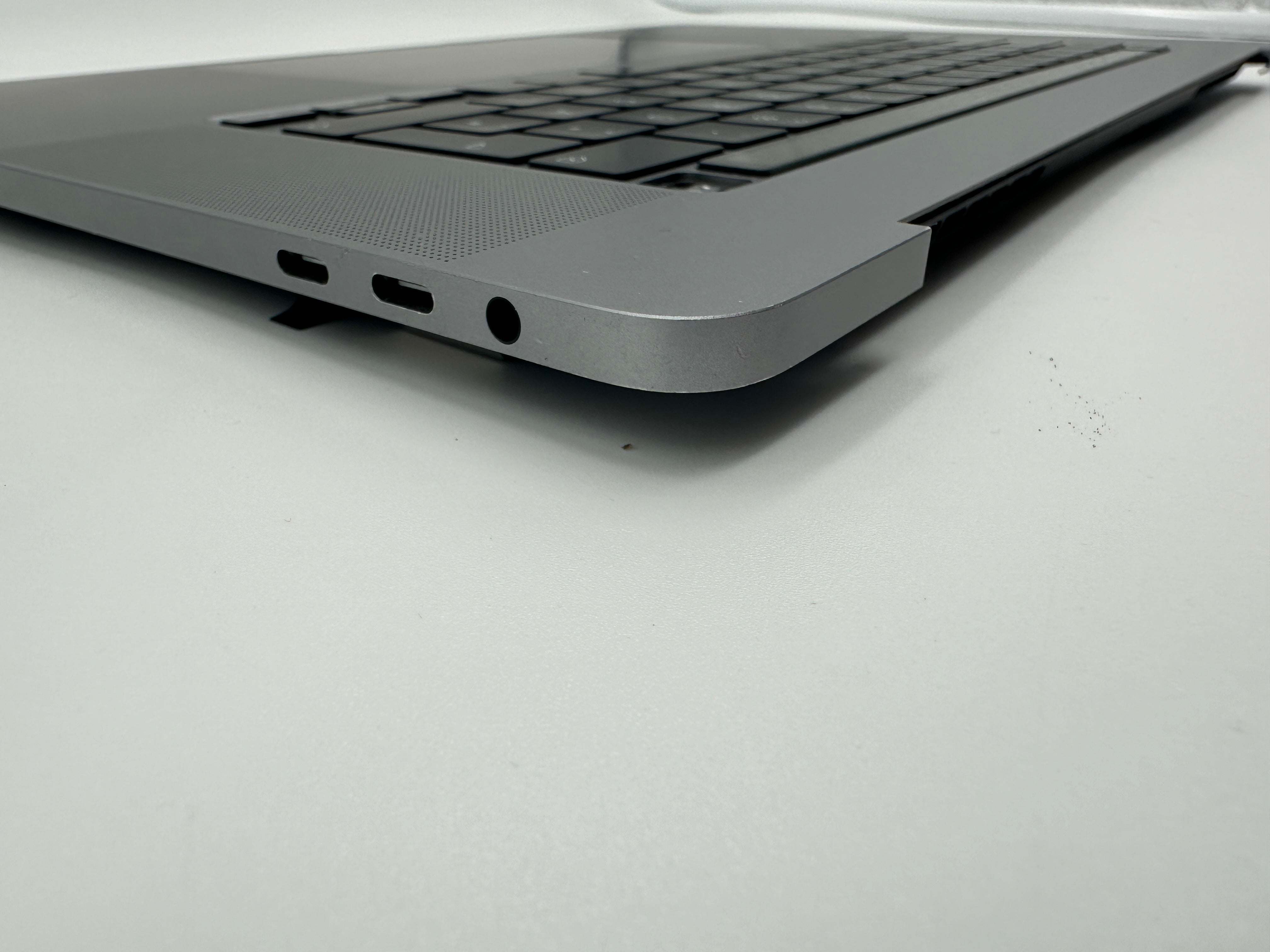 MacBook Pro 16" 2019 A2141 Grau Topcase Tastatur Trackpad Akku #T686