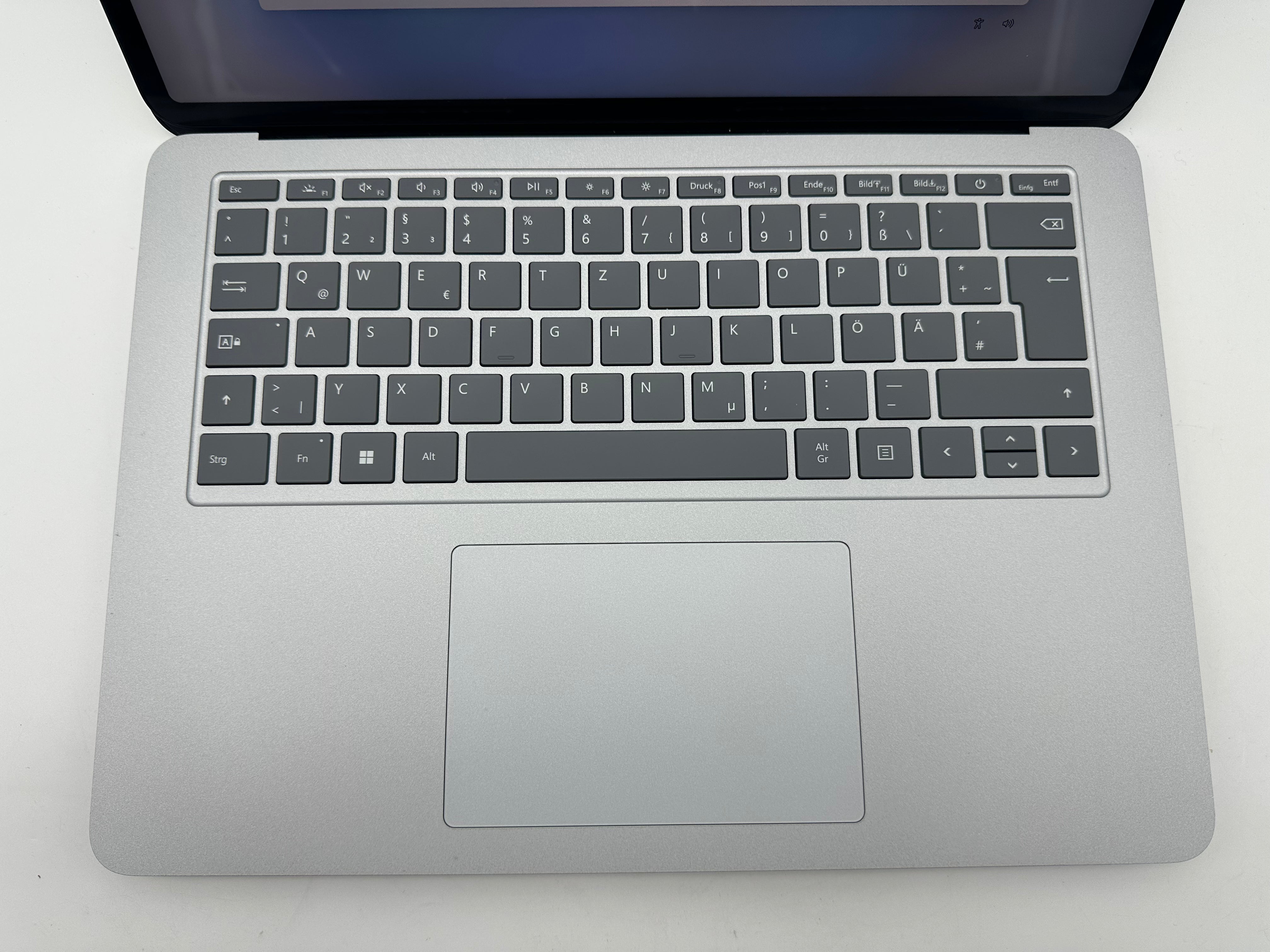 Microsoft Surface Laptop Studio i5 11300H 3,1GHz 16GB 512GB Win11 Platinum MwSt.