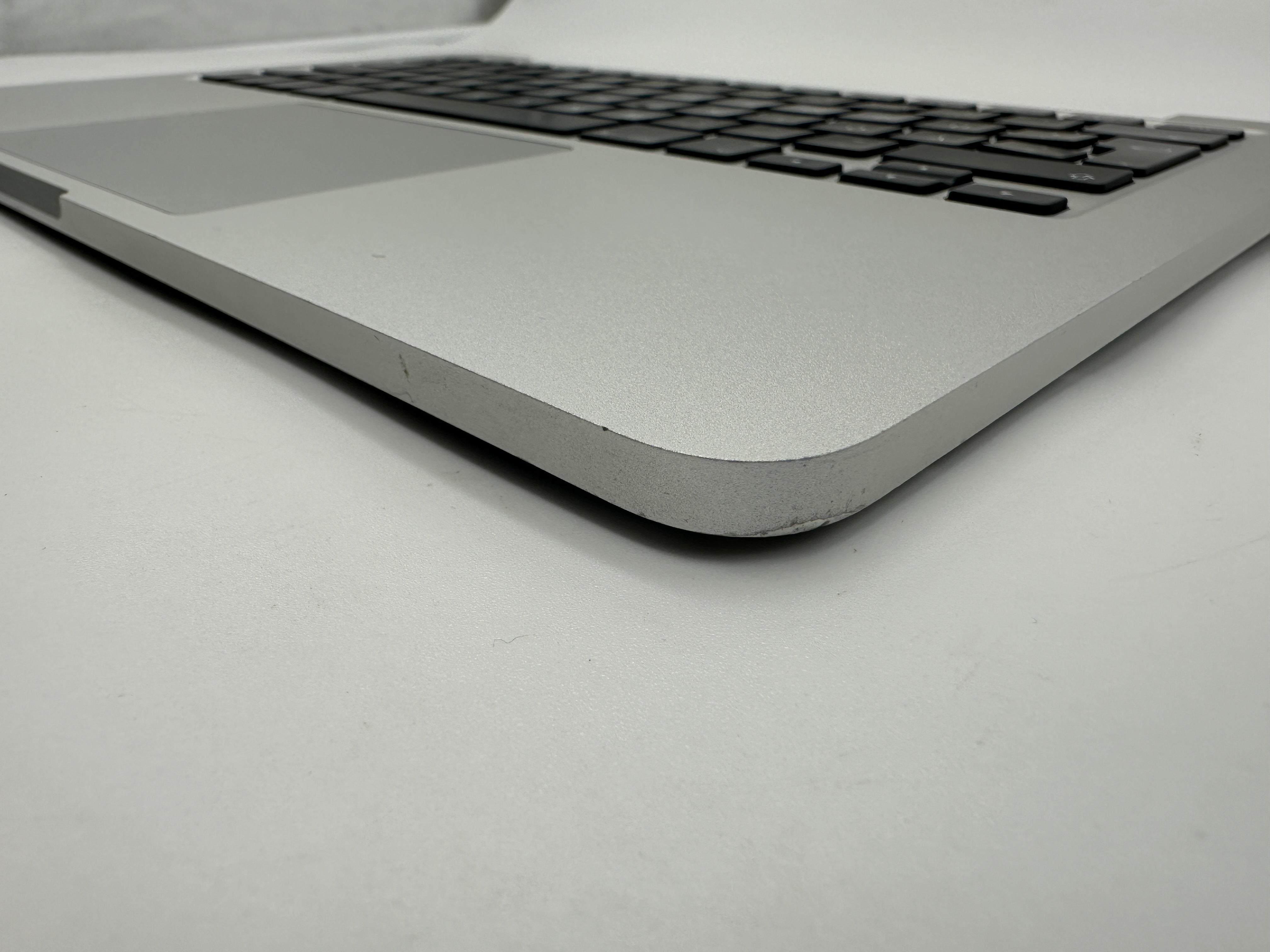 MacBook Pro 13 Zoll 2015 A1502 Topcase Trackpad Akku QWERTZ #T690