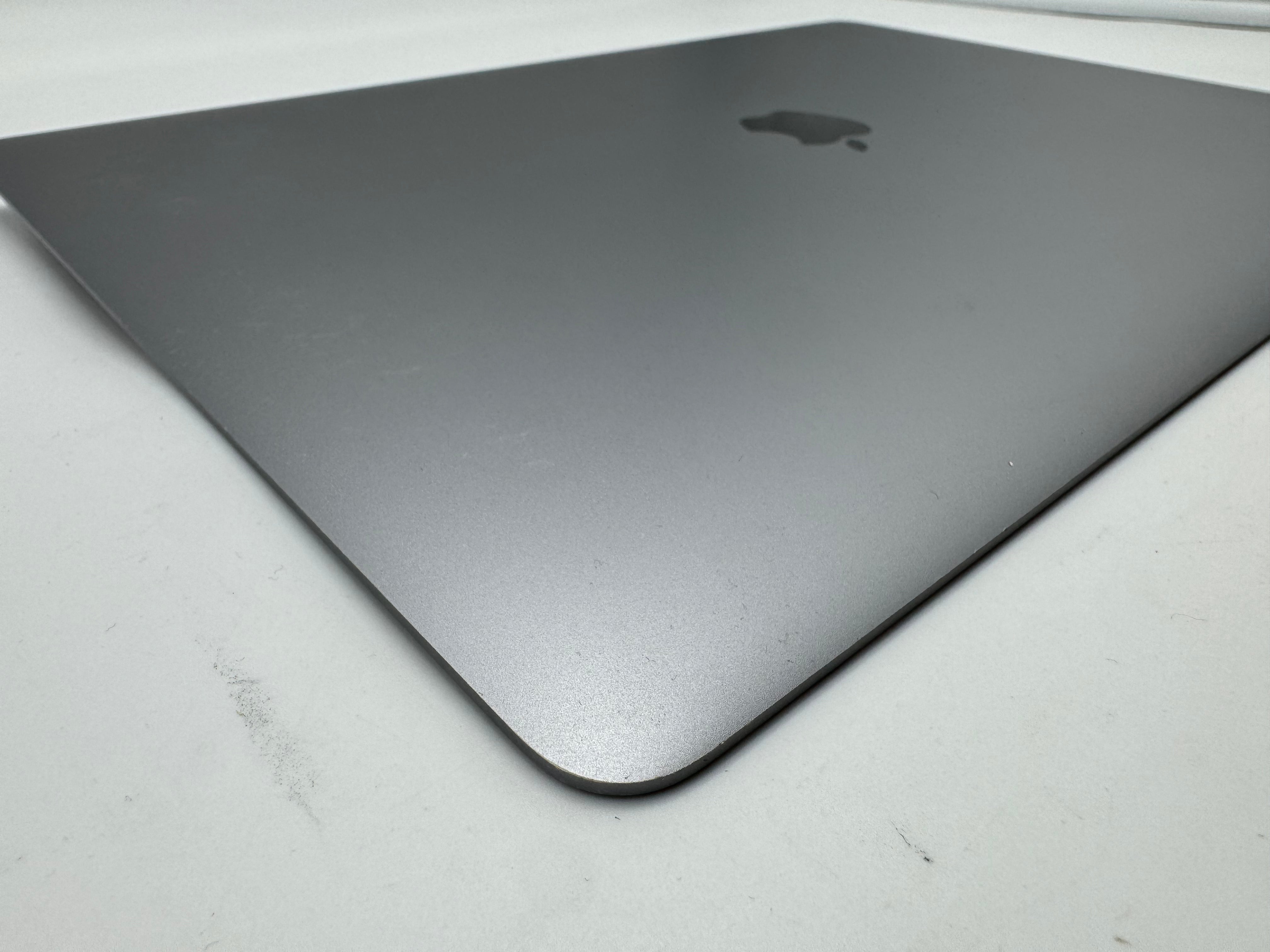 MacBook Pro 15" 2018 2019 A1990 Grau Display Retina original Bildschirm #D956