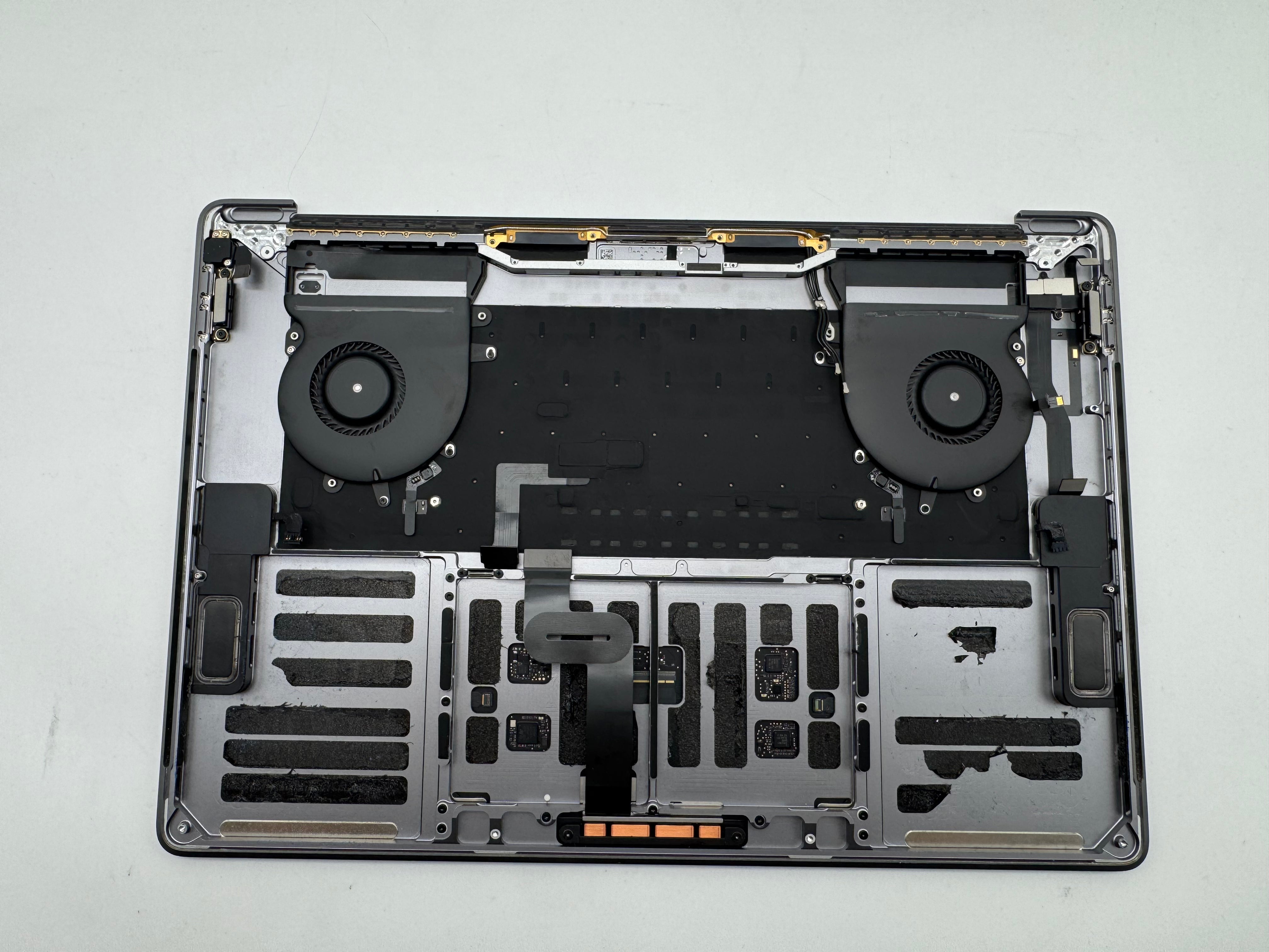 Macbook Pro 15" 2018 2019 A1990 QWERTZ Topcase Trackpad Tastatur Grau #T964