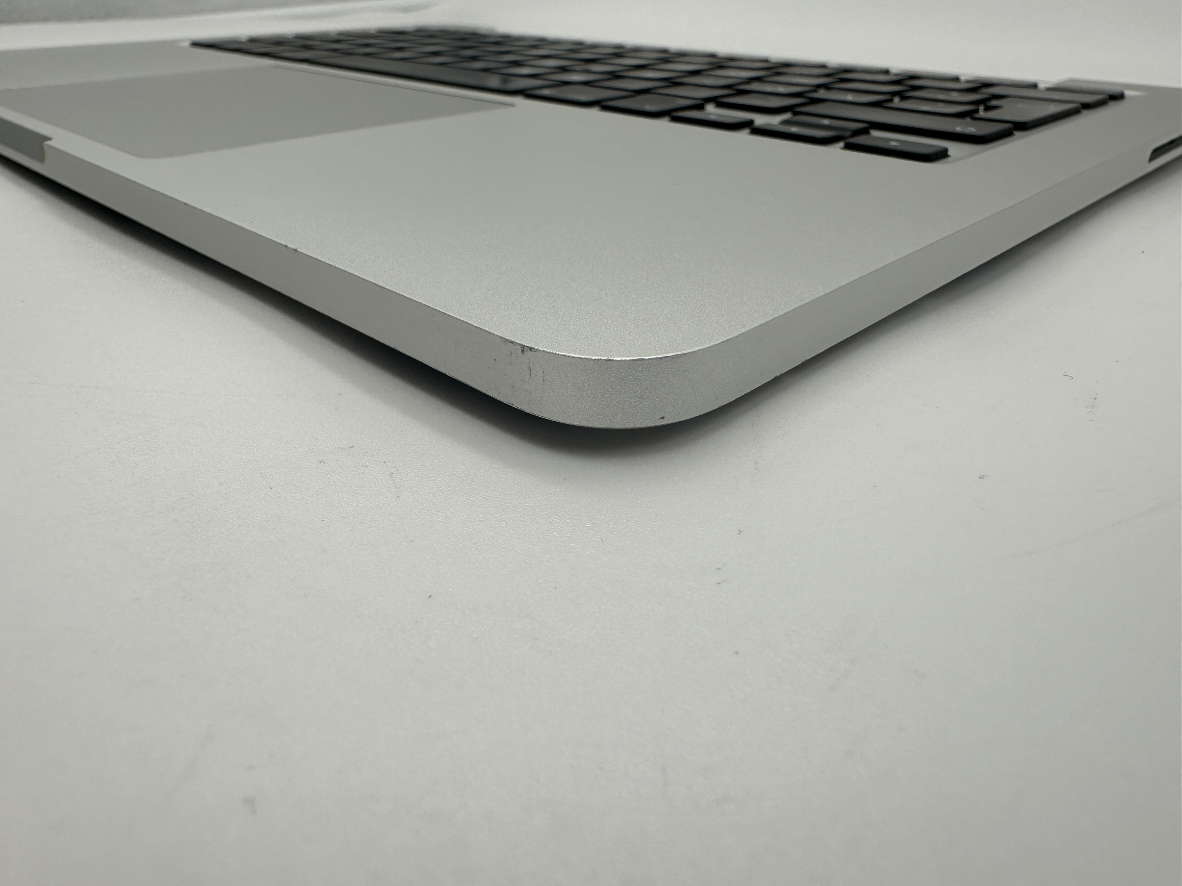 MacBook Pro 13 Zoll 2015 A1502 Topcase Trackpad QWERTZ #T691