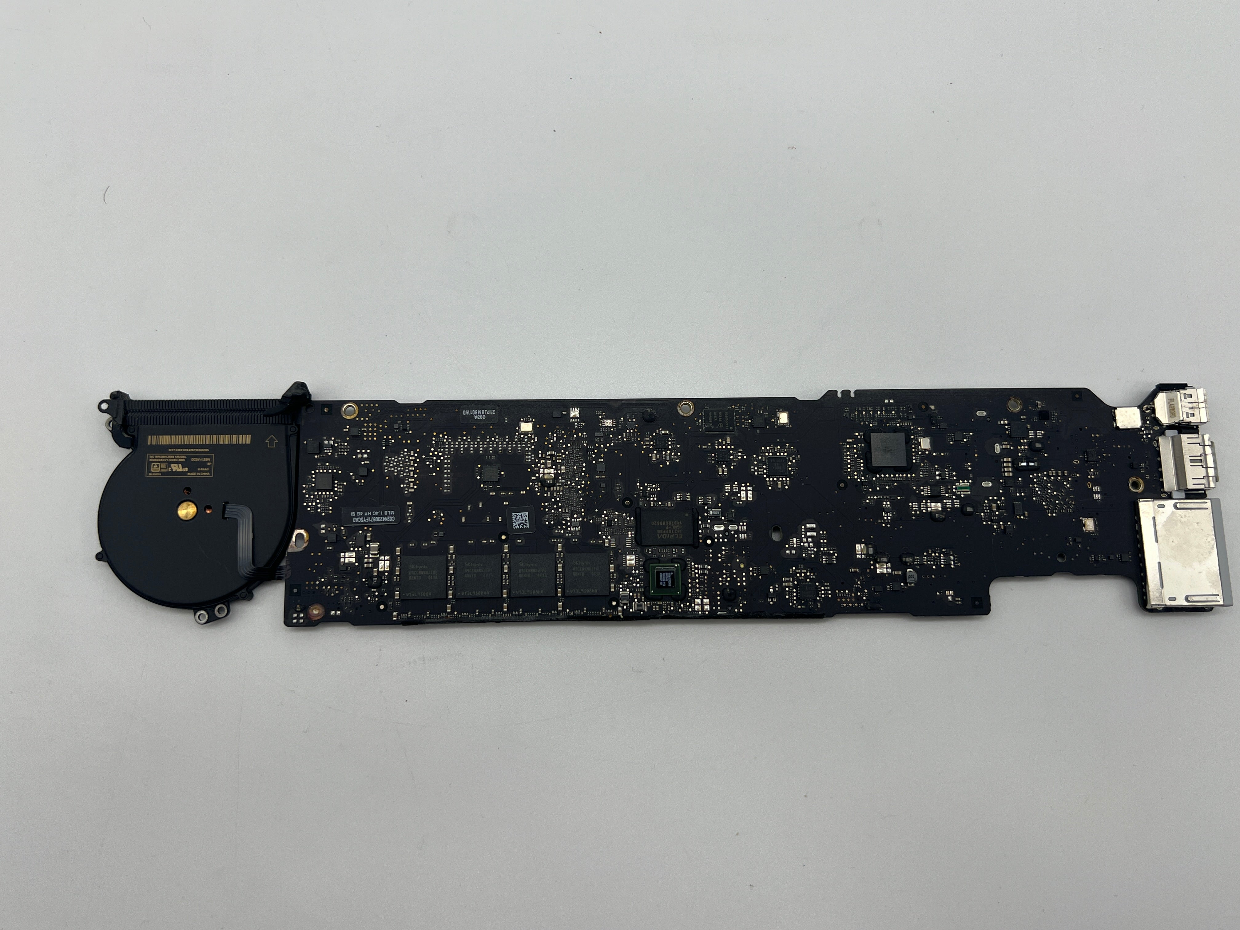 MacBook Air 13" A1466 1,4 GHZ i5 4GB 2013 820-3437 Platine Mainboard #M121