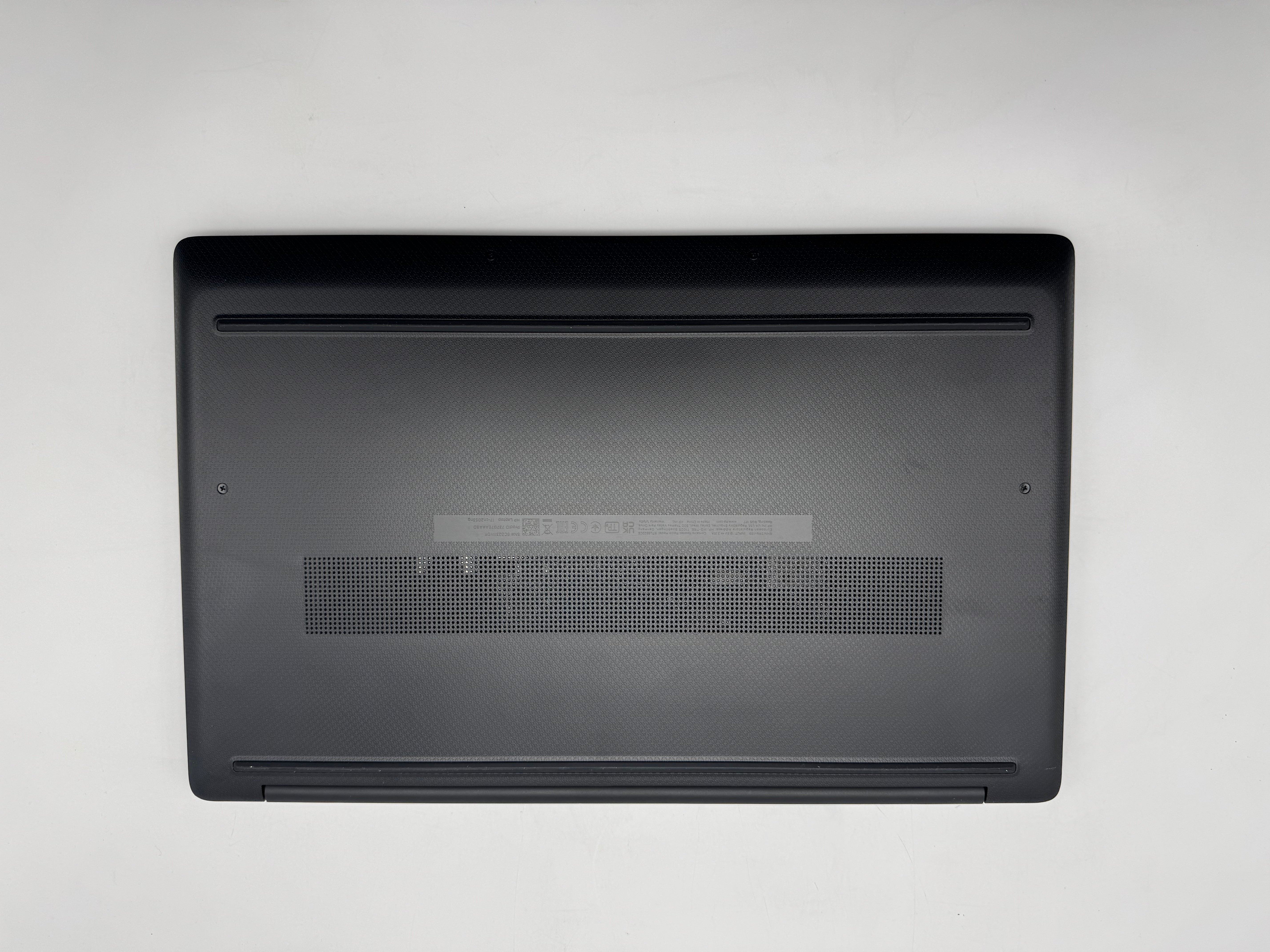 HP 17-cn2053ng Laptop i5-1235U 1,3GHz 8GB 256GB SSD 100% Akku MwSt. #PSW167