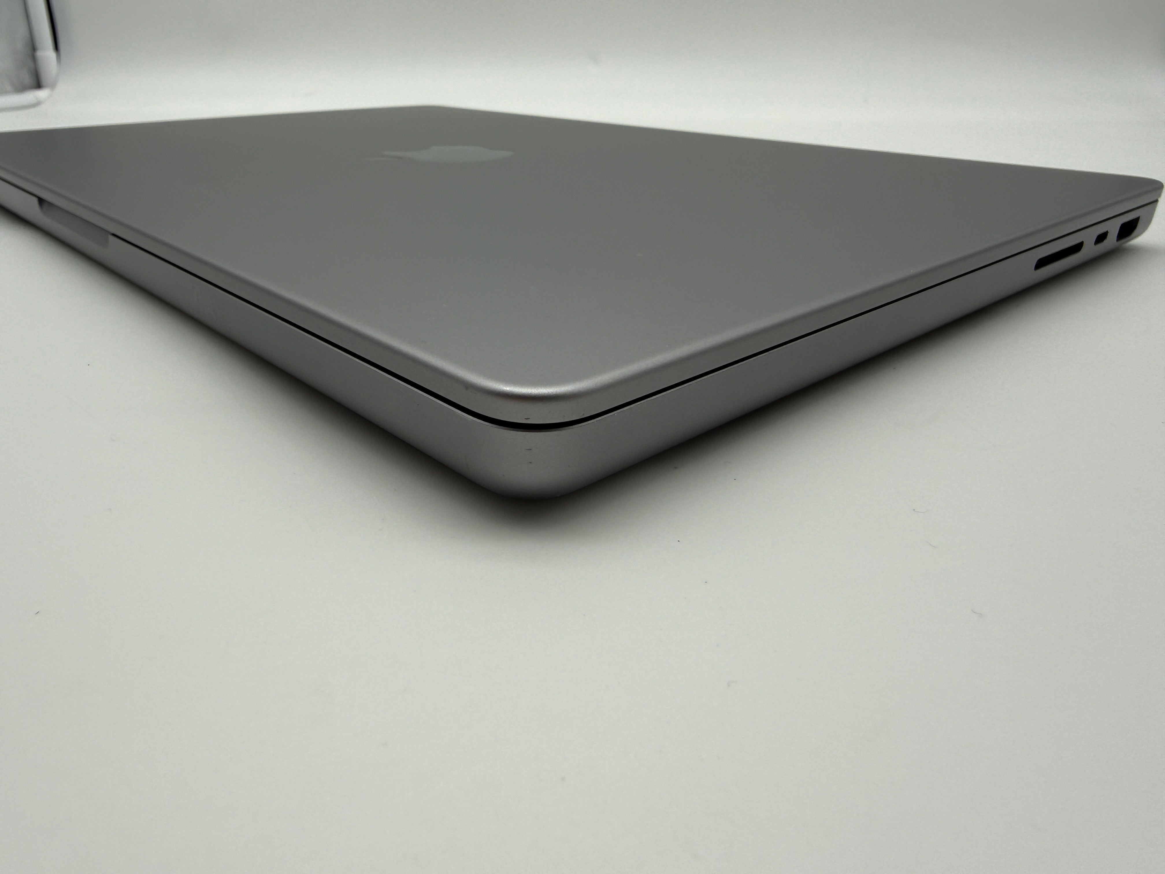 Macbook Pro 14" A2442 2021 M1 Max 32GB 512GB 24C Spacegrau MwSt. #PS344