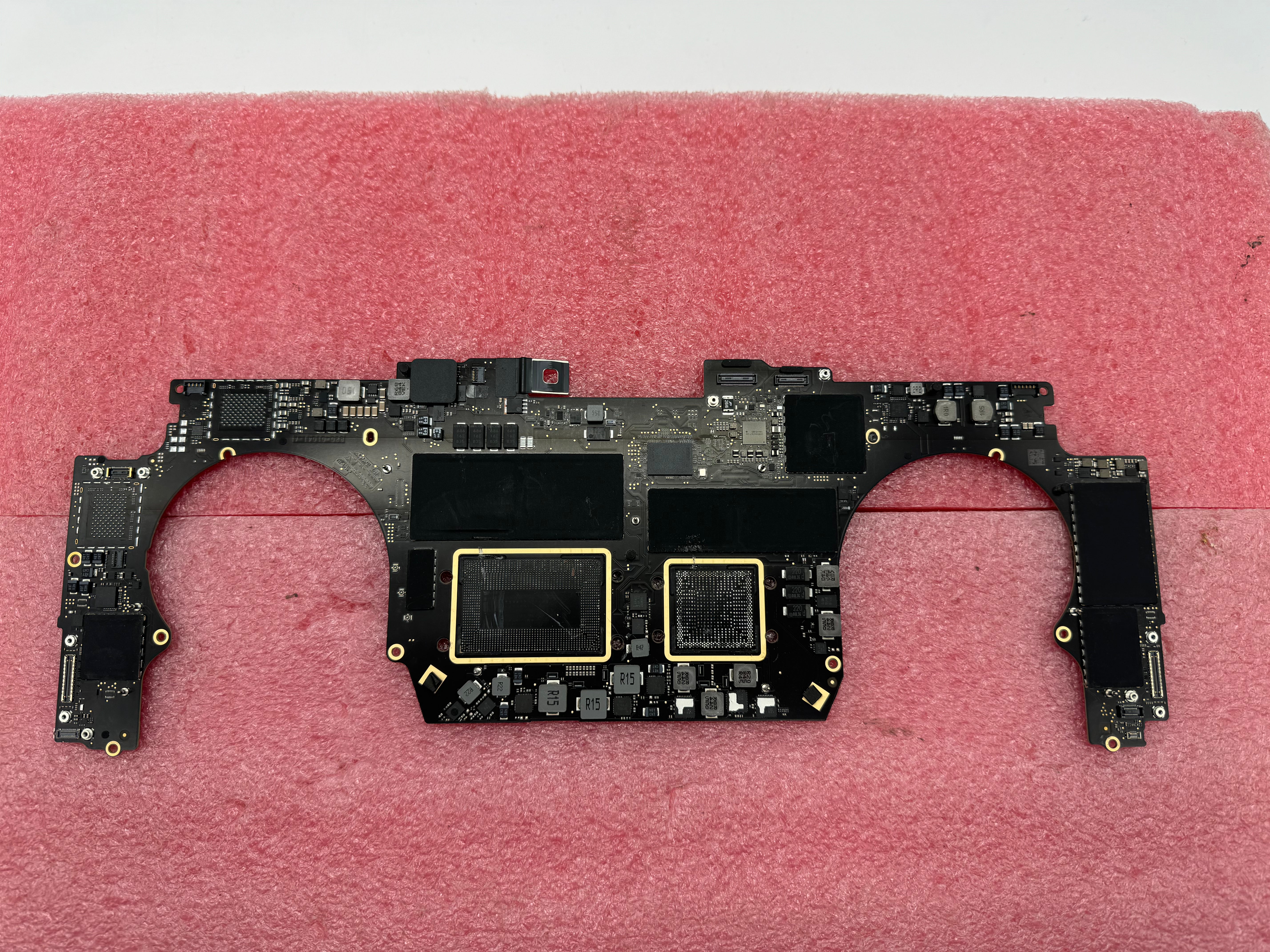 MacBook Pro A1990 15,4" 2018 2019 Platine Mainboard Spender Logicboard Donar