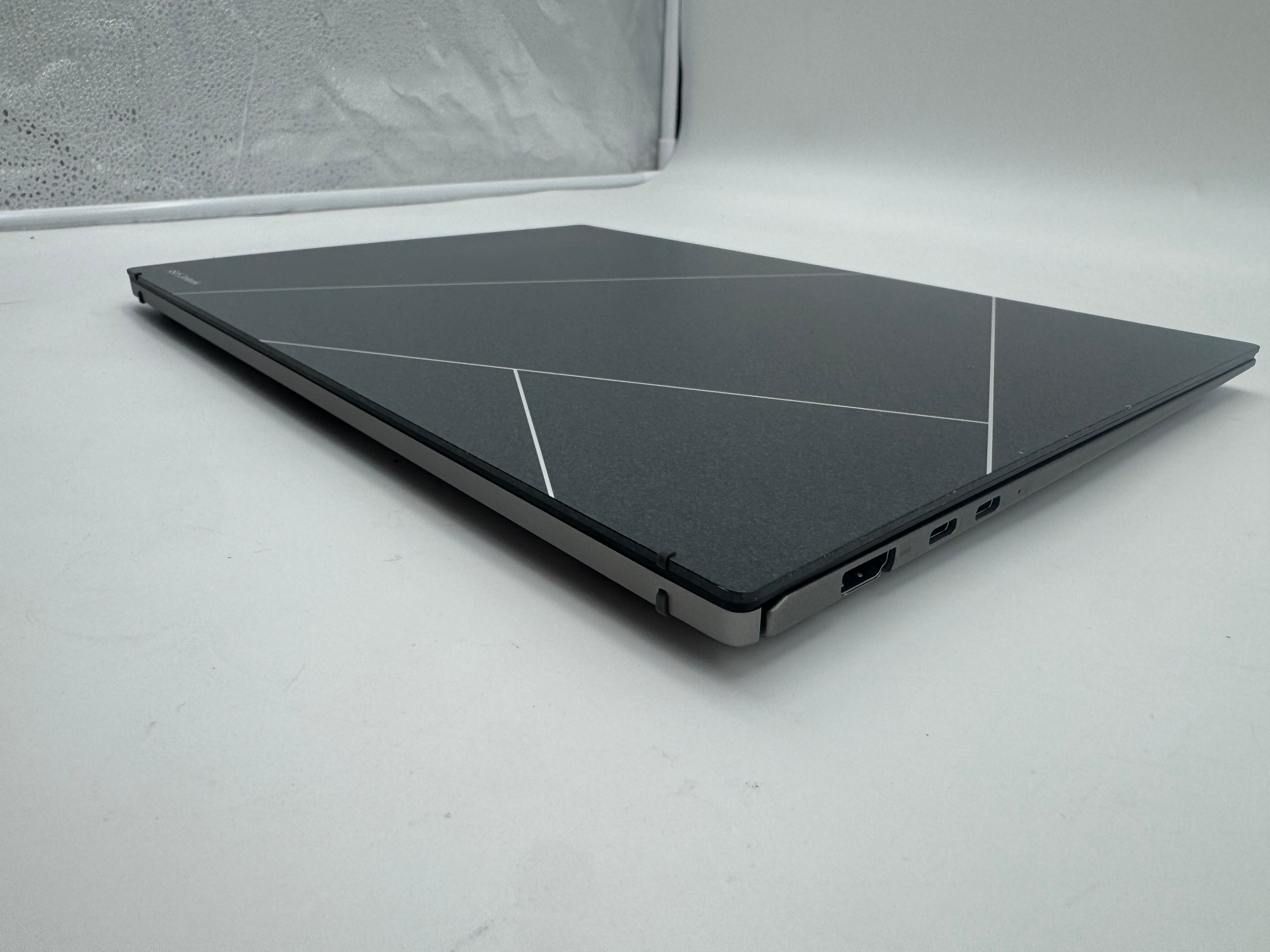 Asus ZenBook S 13 OLED UX5304VA  i7-1355U 1,70Ghz - 16GB - 1TB SSD MwSt.