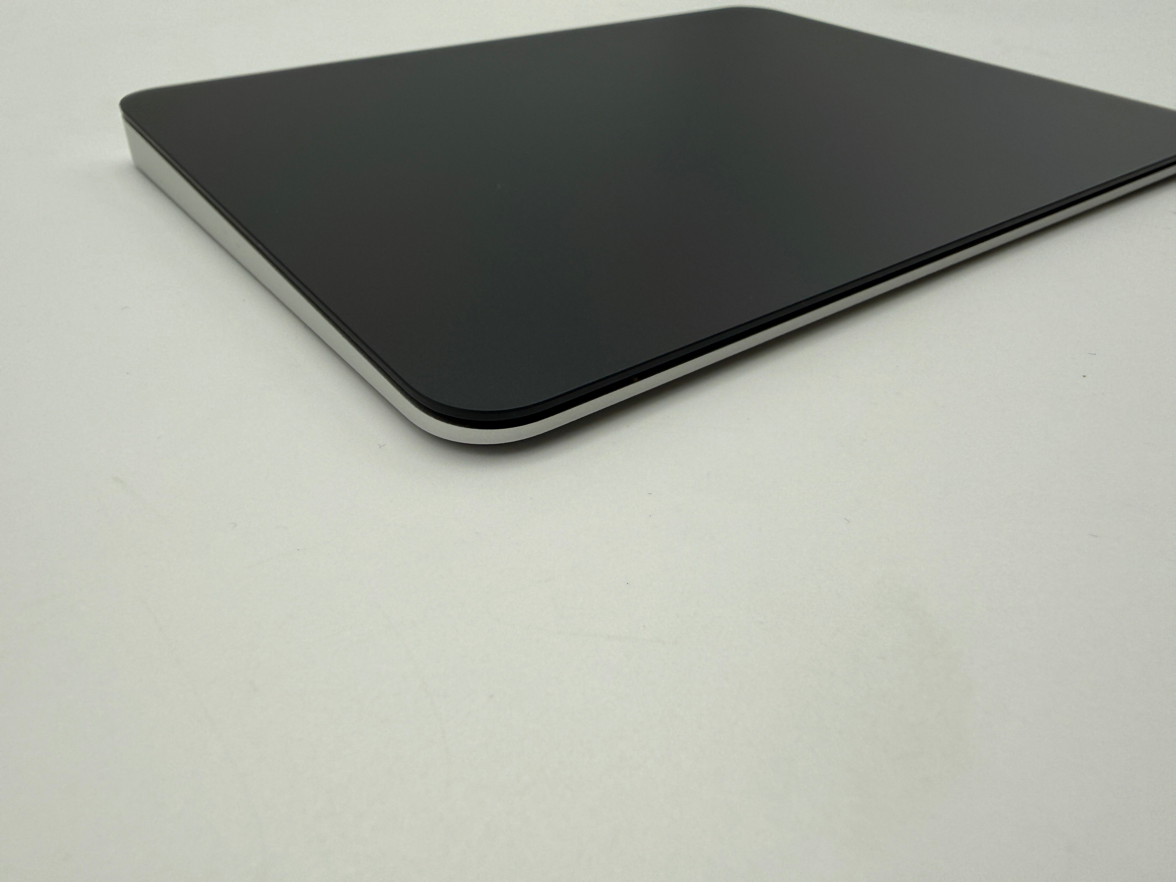 Apple Magic Trackpad 3 A1535 MK2D3Z/A Schwarz Lightning