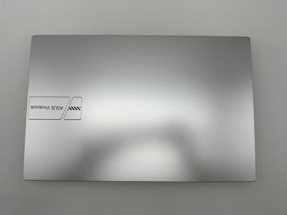 Asus Vivobook X1502VA i5 13500H 2,6GHz 16GB 512GB Silber MwSt.