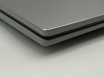 Asus Vivobook X1502VA i5 13500H 2,6GHz 16GB 512GB Silber MwSt.