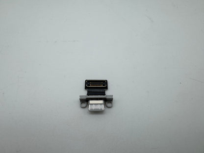 Macbook Air 13,3" A3240 USB-C Buchse Ladebuchse 821-05883-01