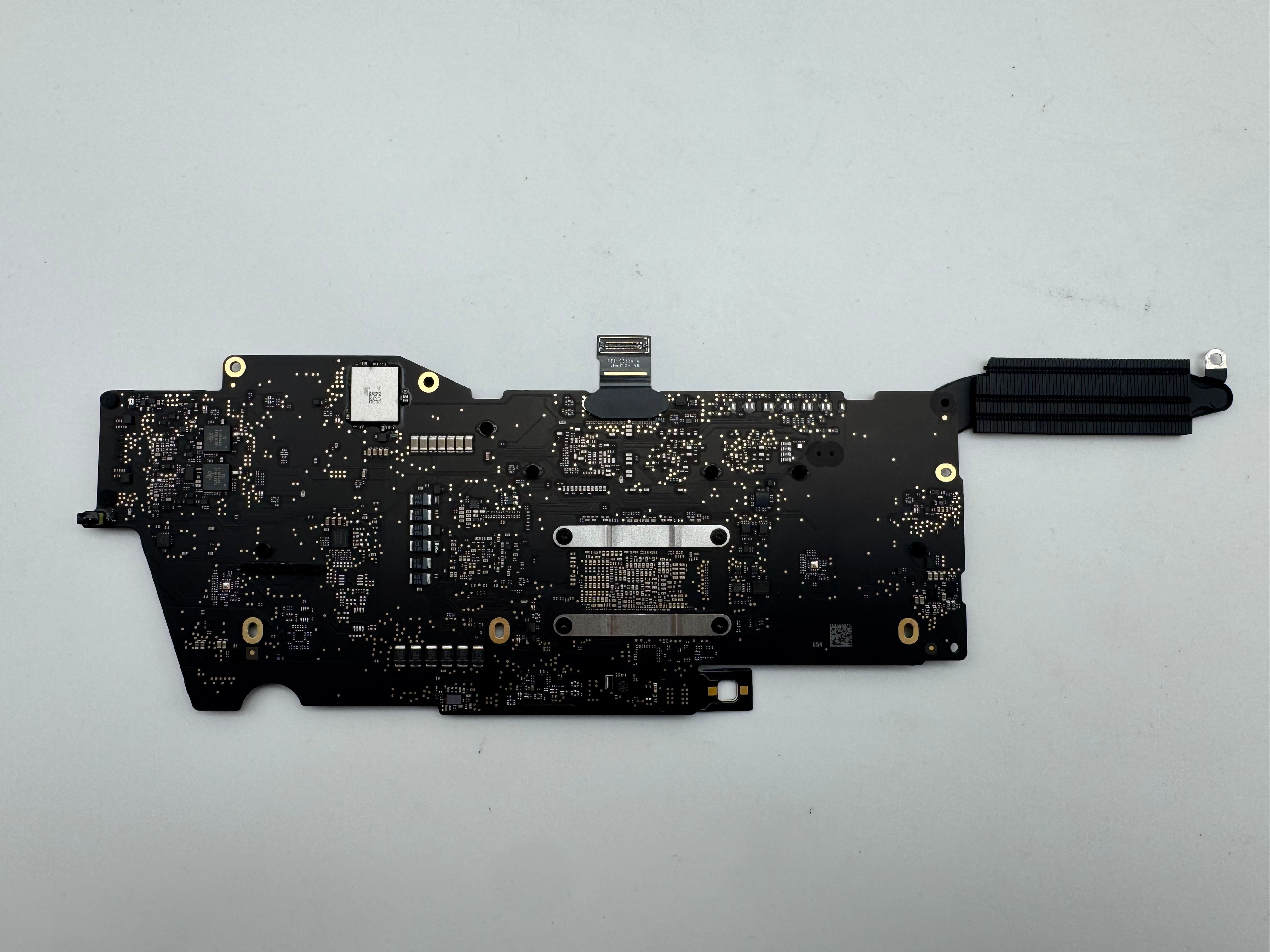 Macbook Pro A2338 13" 2020 M1 8 GB 256GB Mainboard 820-02020-A Logicboard #M23