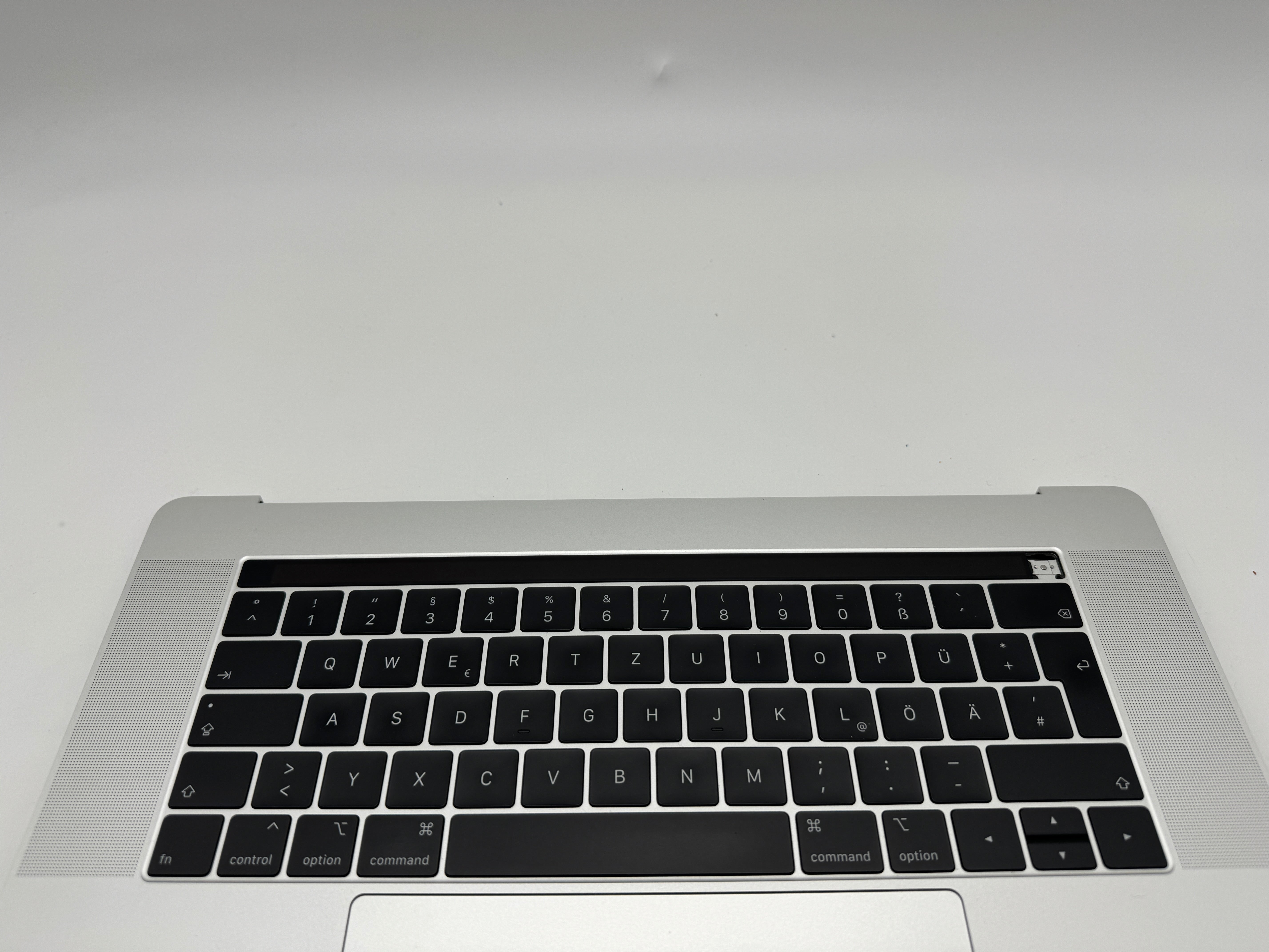 Macbook Pro 15" 2018 2019 A1990 Topcase Trackpad Tastatur Silber #T488