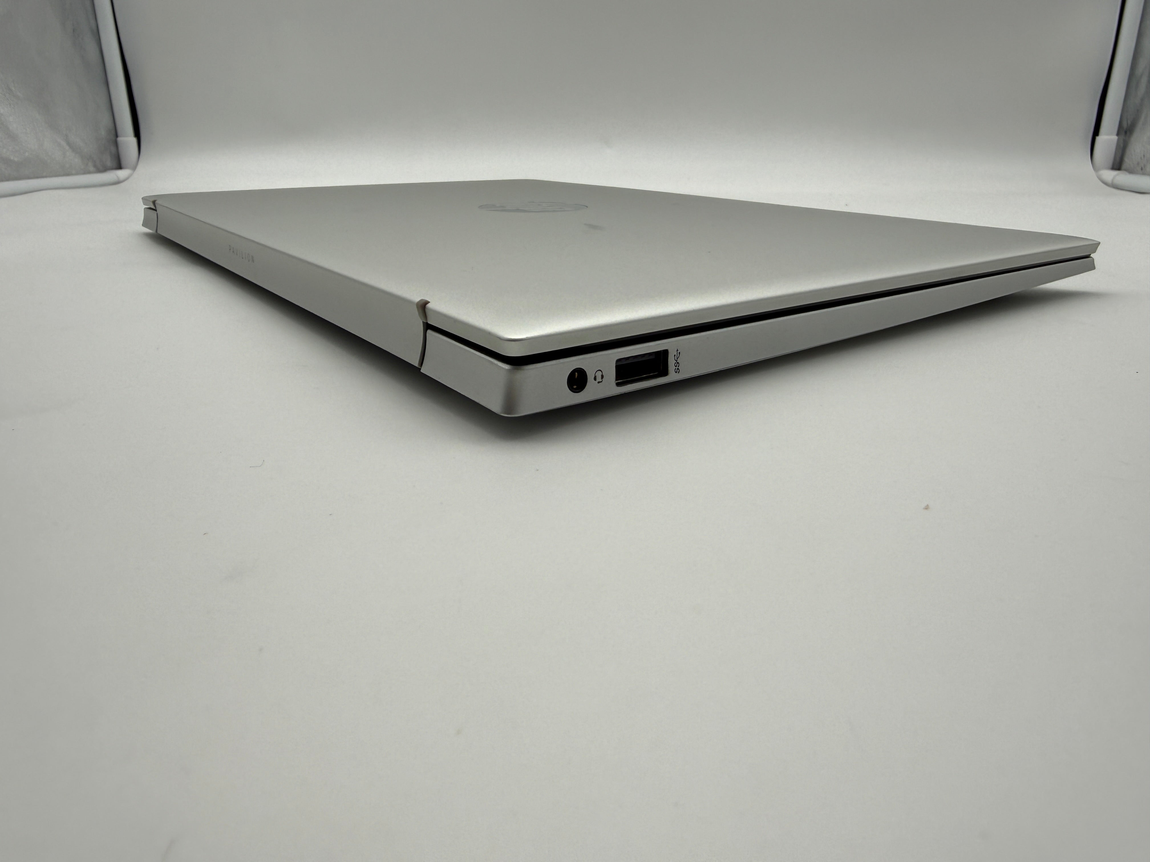 HP Pavilion 14-ec0076ng Ryzen 7 5700U 16GB 512GB 100% Akku MwSt.