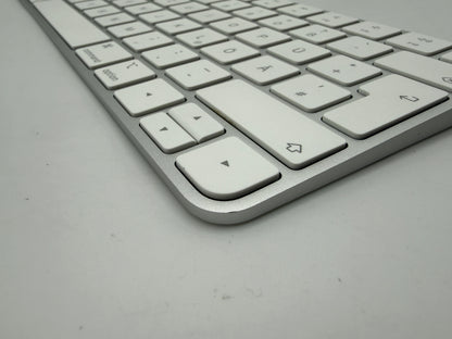 Apple Magic Keyboard A2450 Lightning Battery Weiß silber