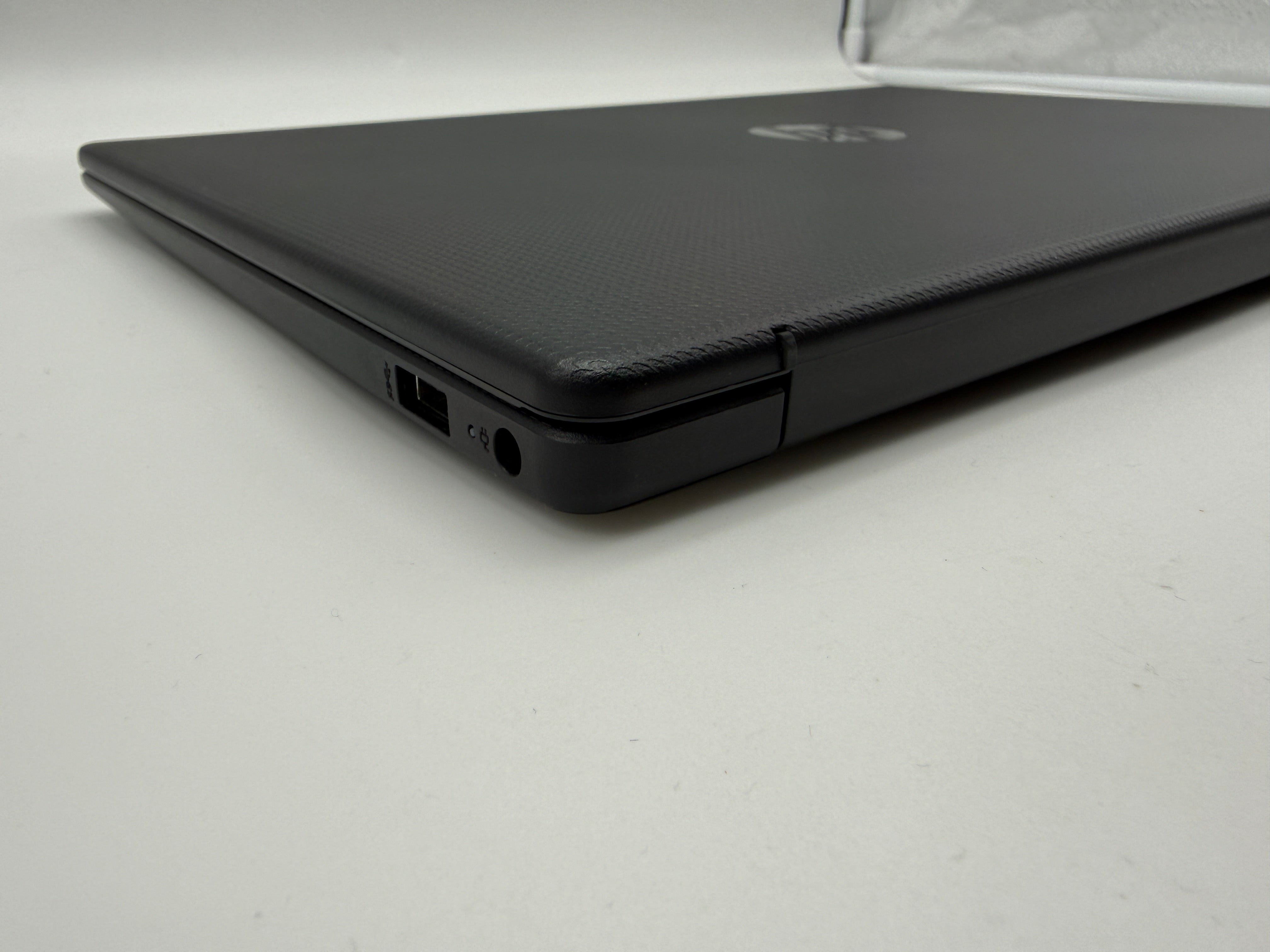 HP 15-fd0057ng Laptop i5-1335U 16GB  512GB SSD MwSt.