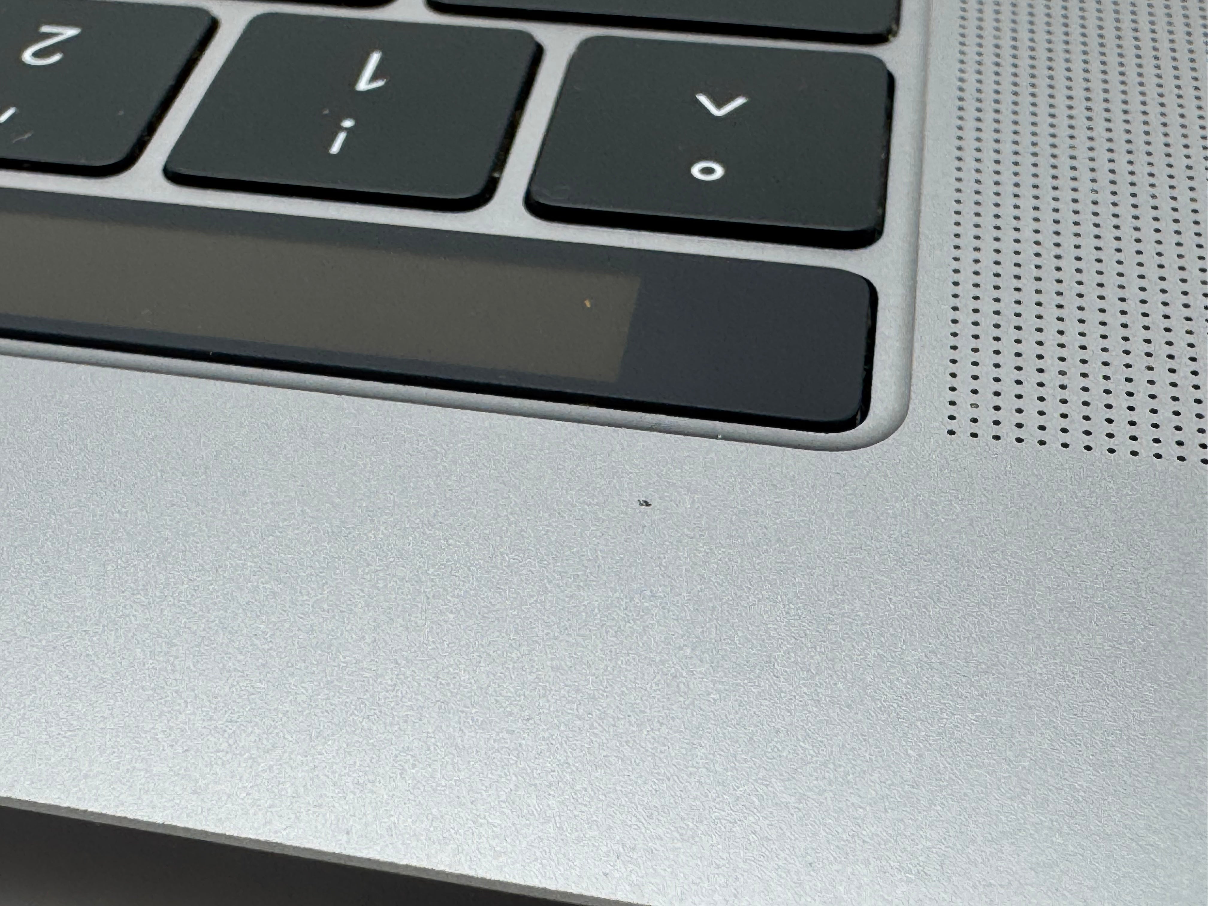 Macbook Pro 15" 2018 2019 A1990 QWERTZ Topcase Trackpad Tastatur Grau #T975