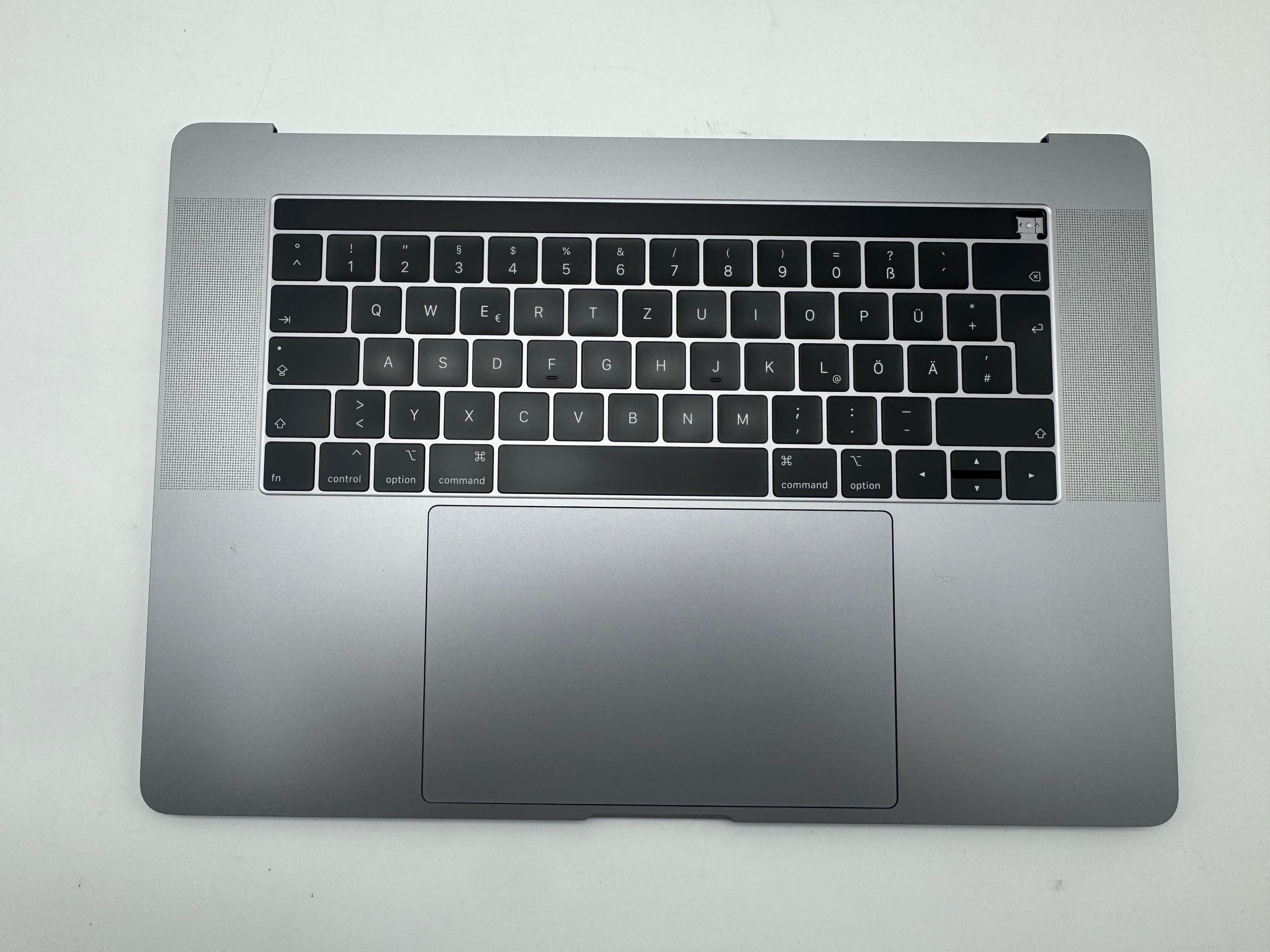 Macbook Pro 15" 2018 2019 A1990 QWERTZ Topcase Trackpad Tastatur Grau #T978
